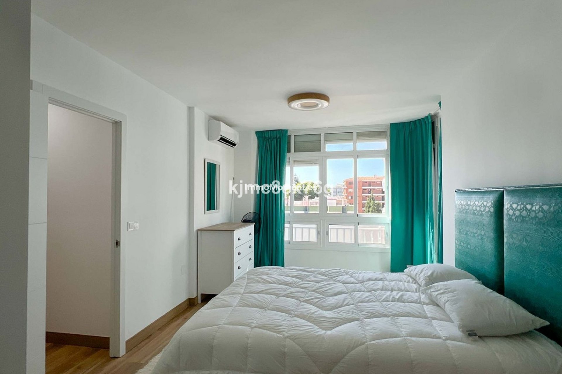 Resale - Apartment - Torremolinos