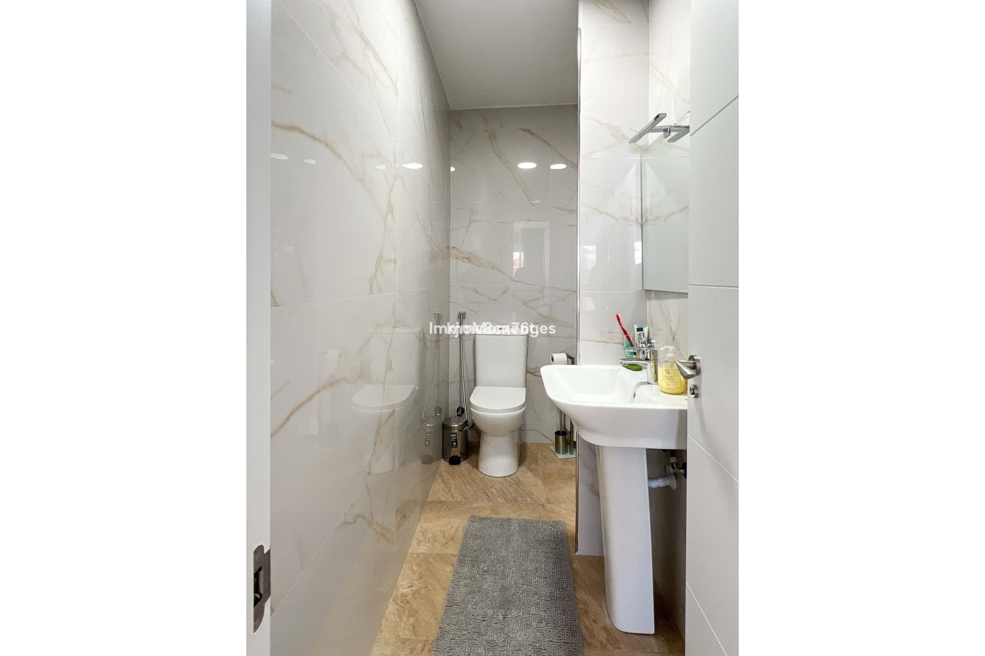 Resale - Apartment - Torremolinos