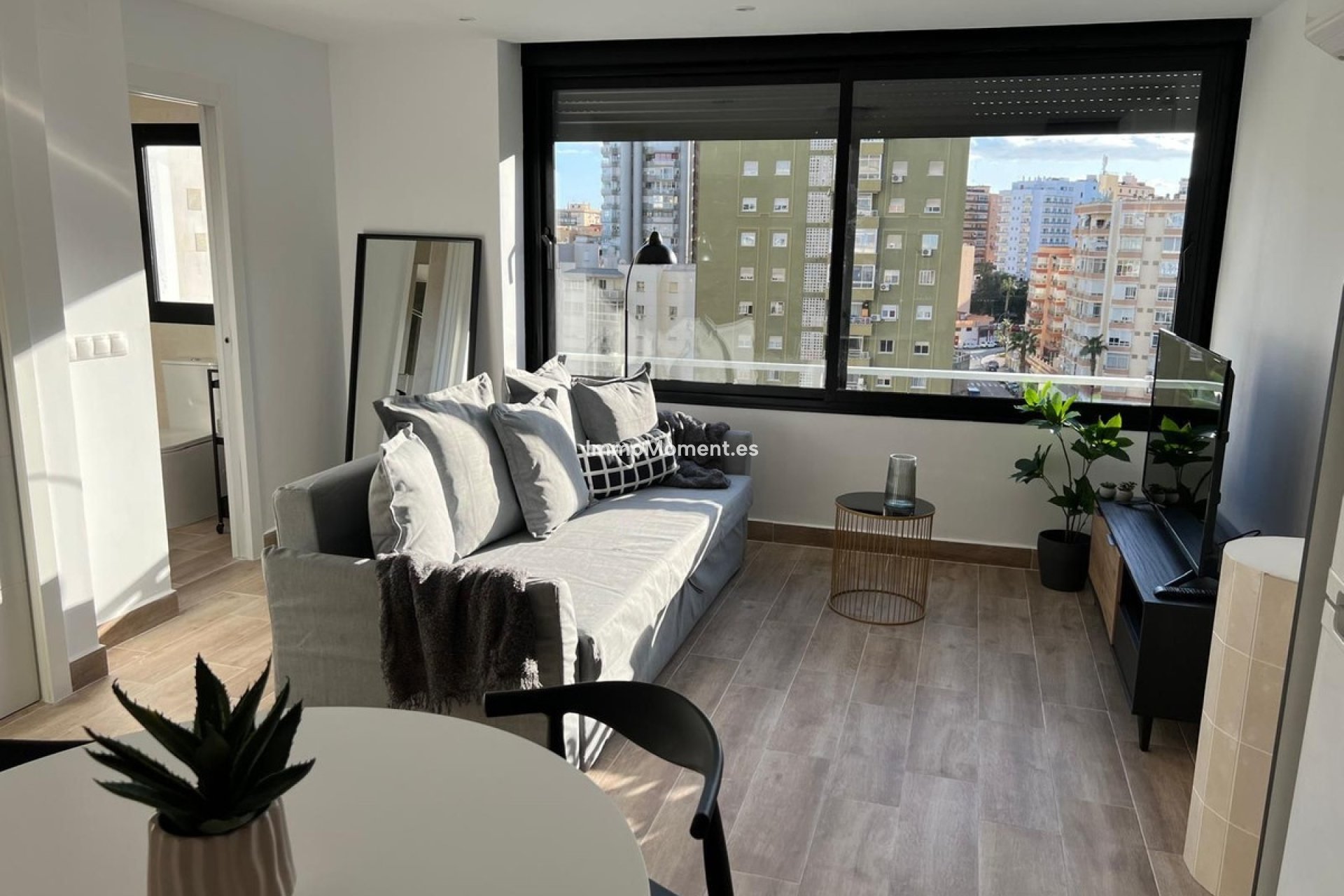 Resale - Apartment - Torremolinos