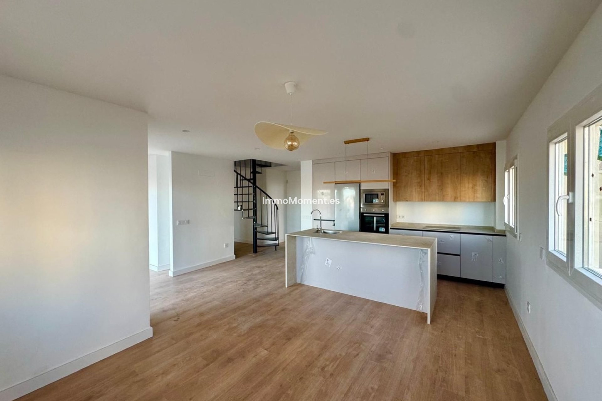 Resale - Apartment - Torremolinos