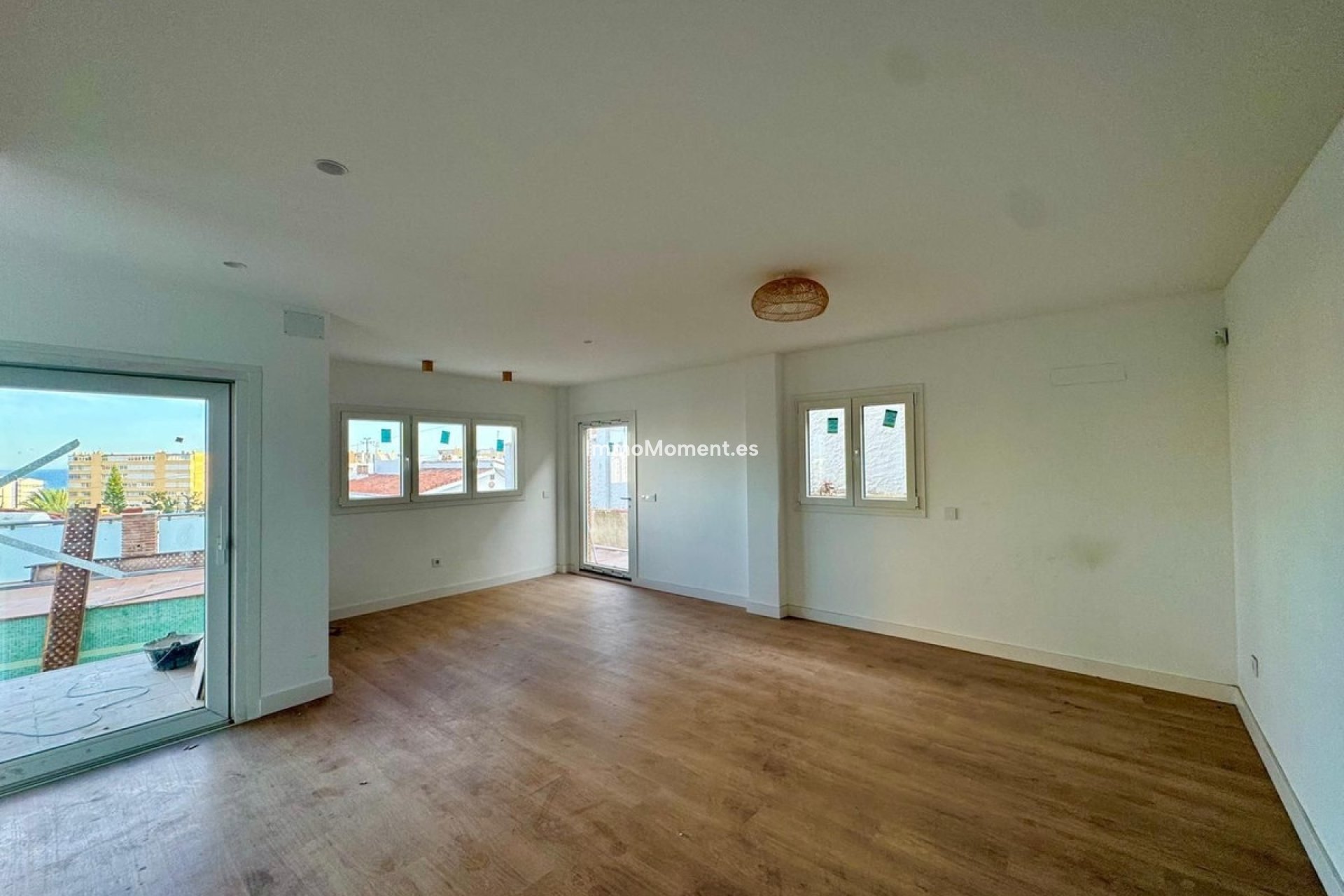 Resale - Apartment - Torremolinos