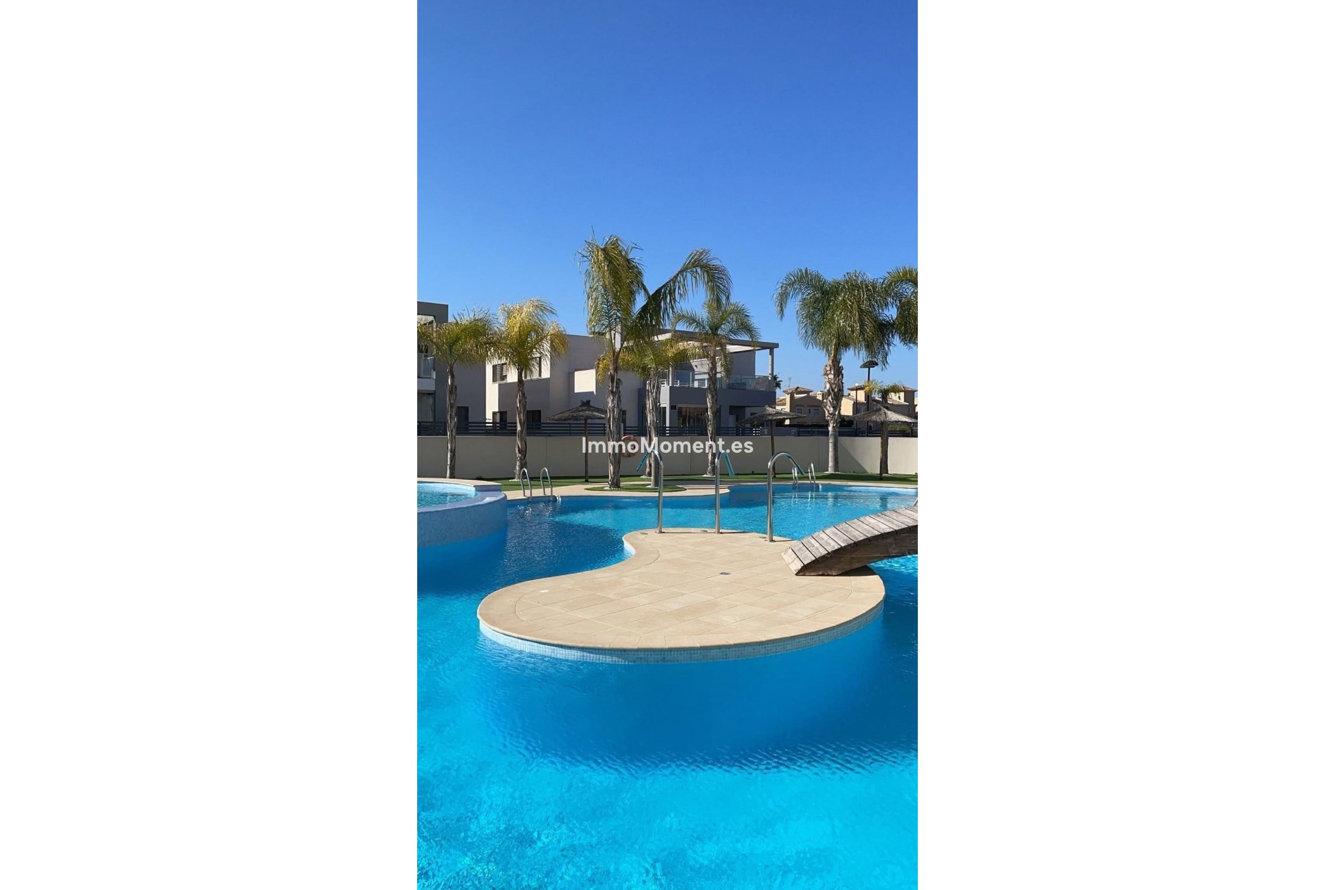 Resale - Apartment - Torrevieja - Aguas Nuevas