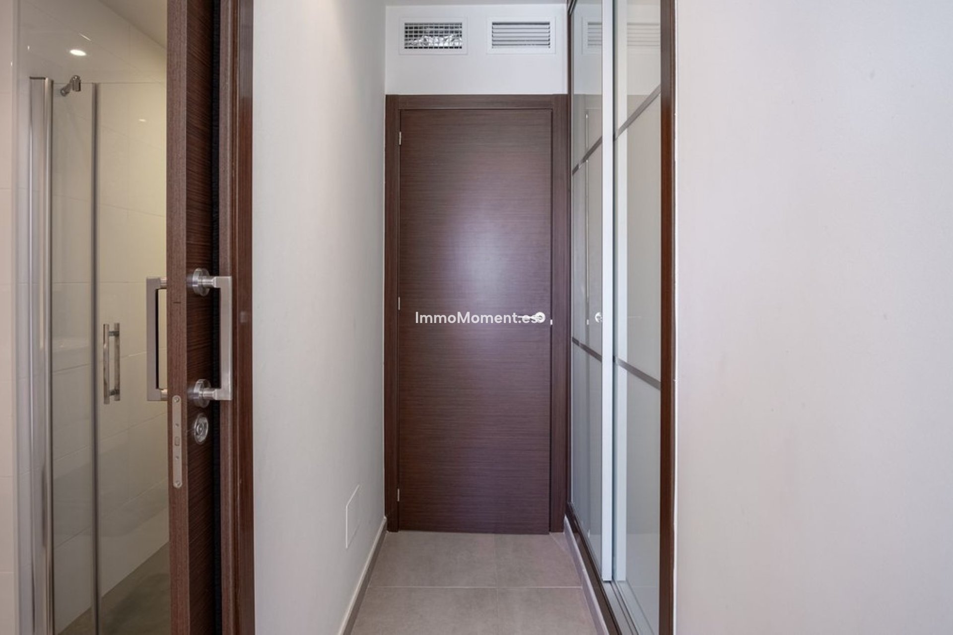 Resale - Apartment - Torrevieja - Aguas Nuevas