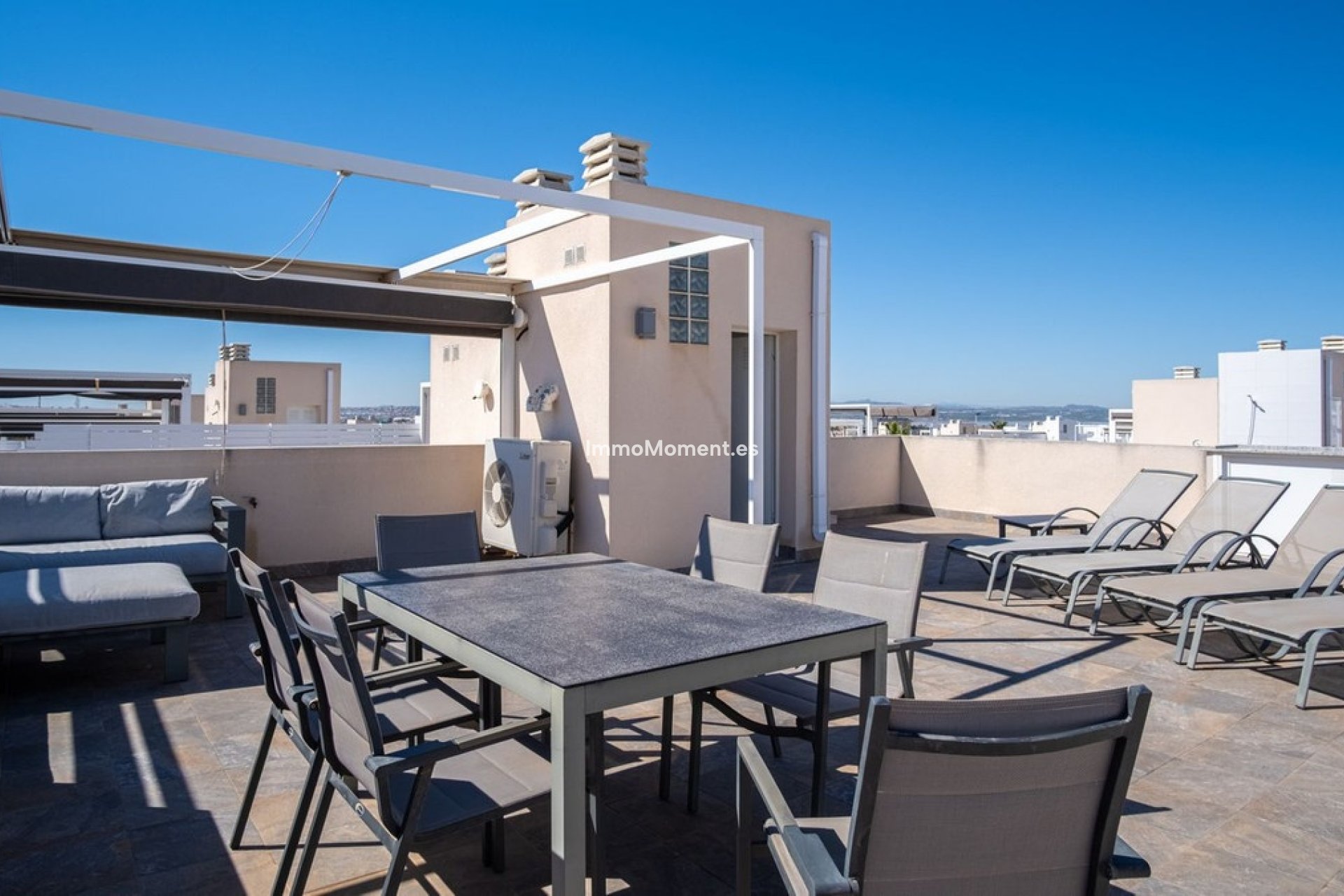 Resale - Apartment - Torrevieja - Aguas Nuevas