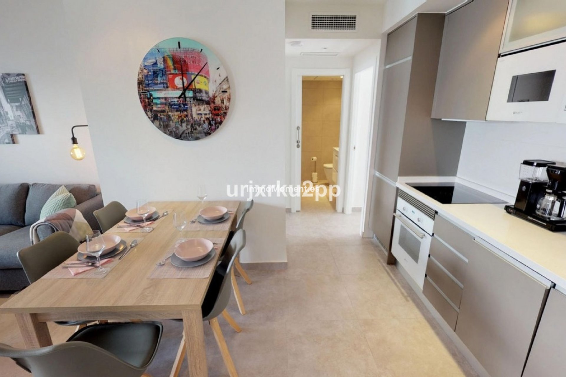 Resale - Apartment - Torrevieja - Aguas Nuevas