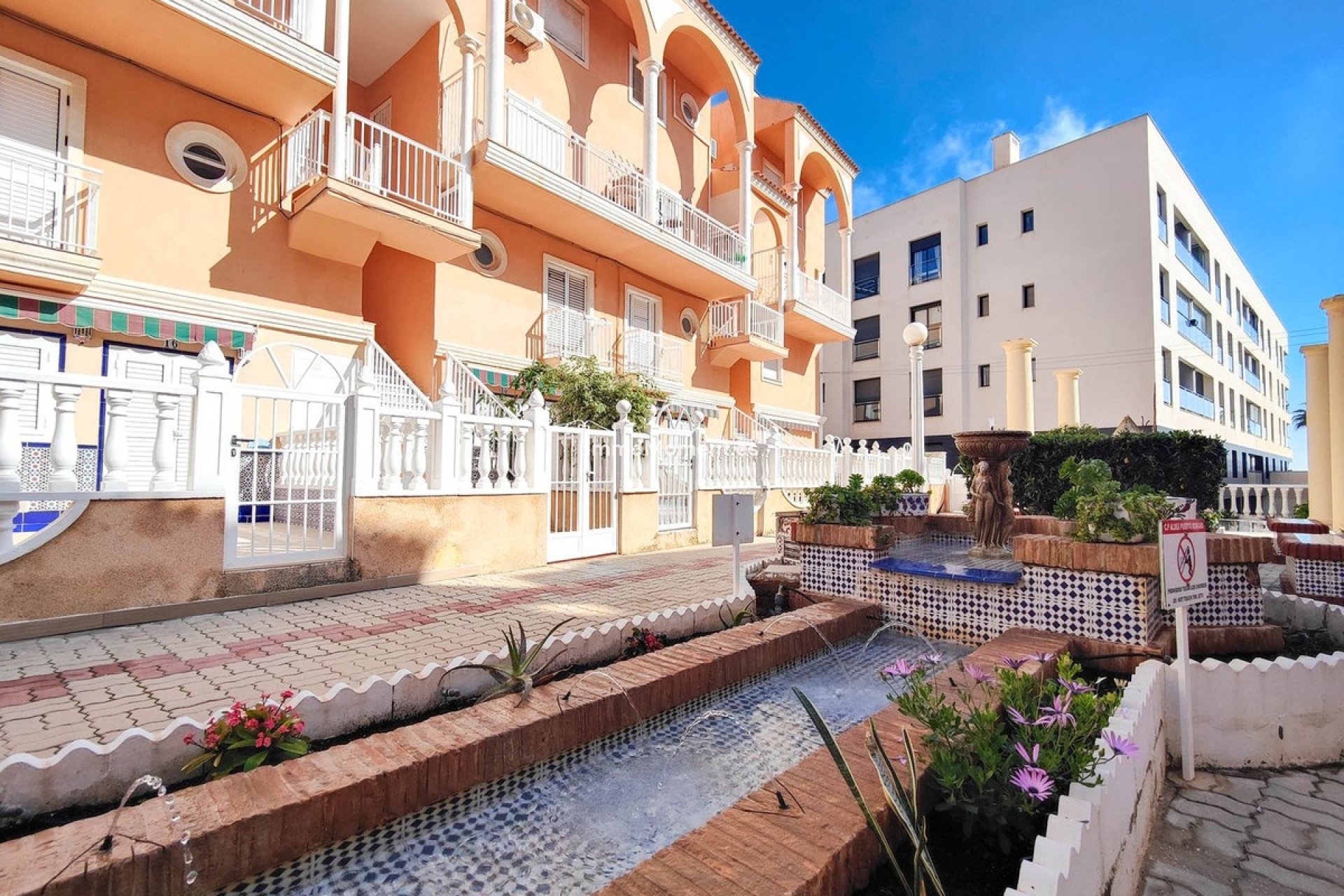 Resale - Apartment - Torrevieja - La Mata