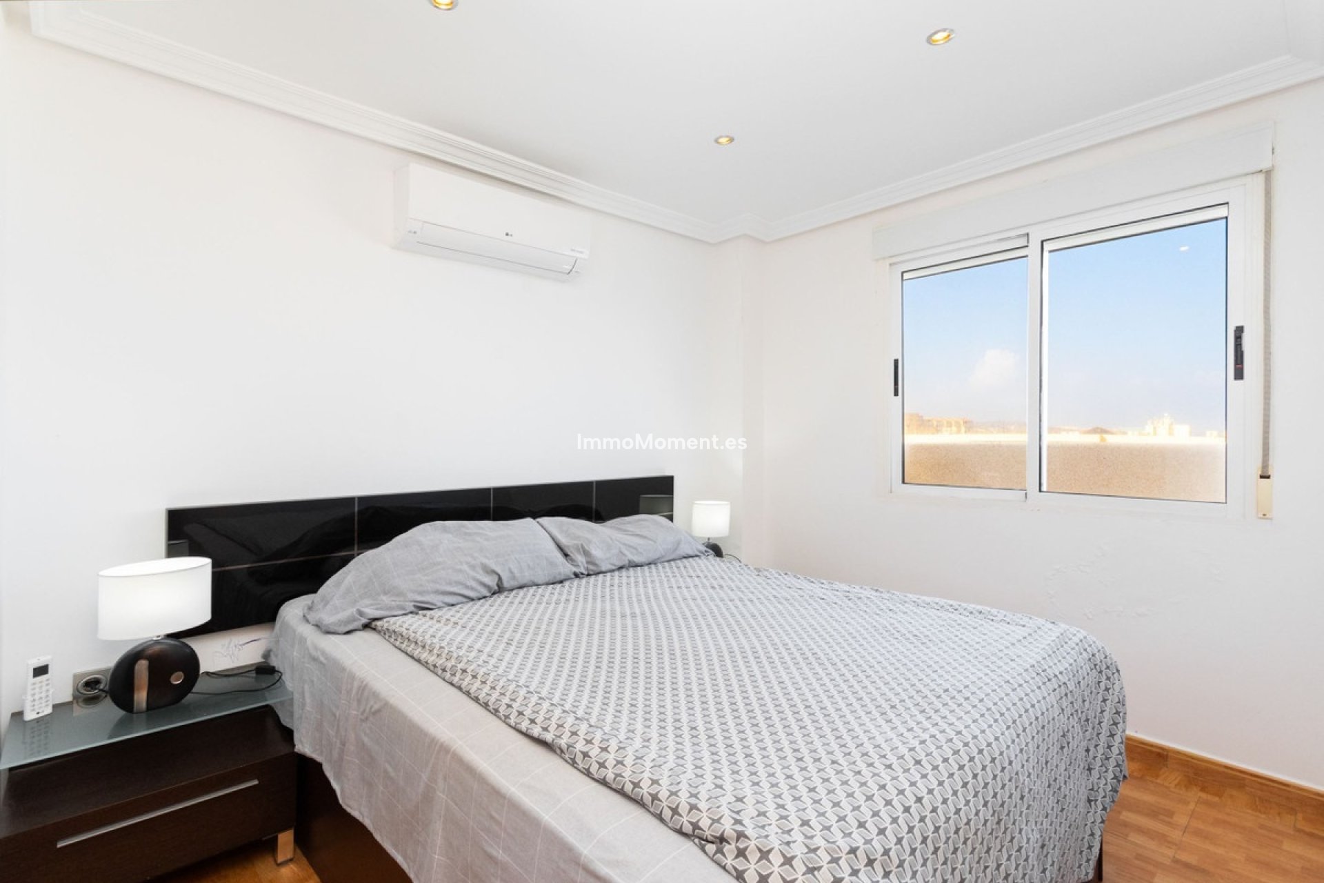 Resale - Apartment - Torrevieja - La Mata