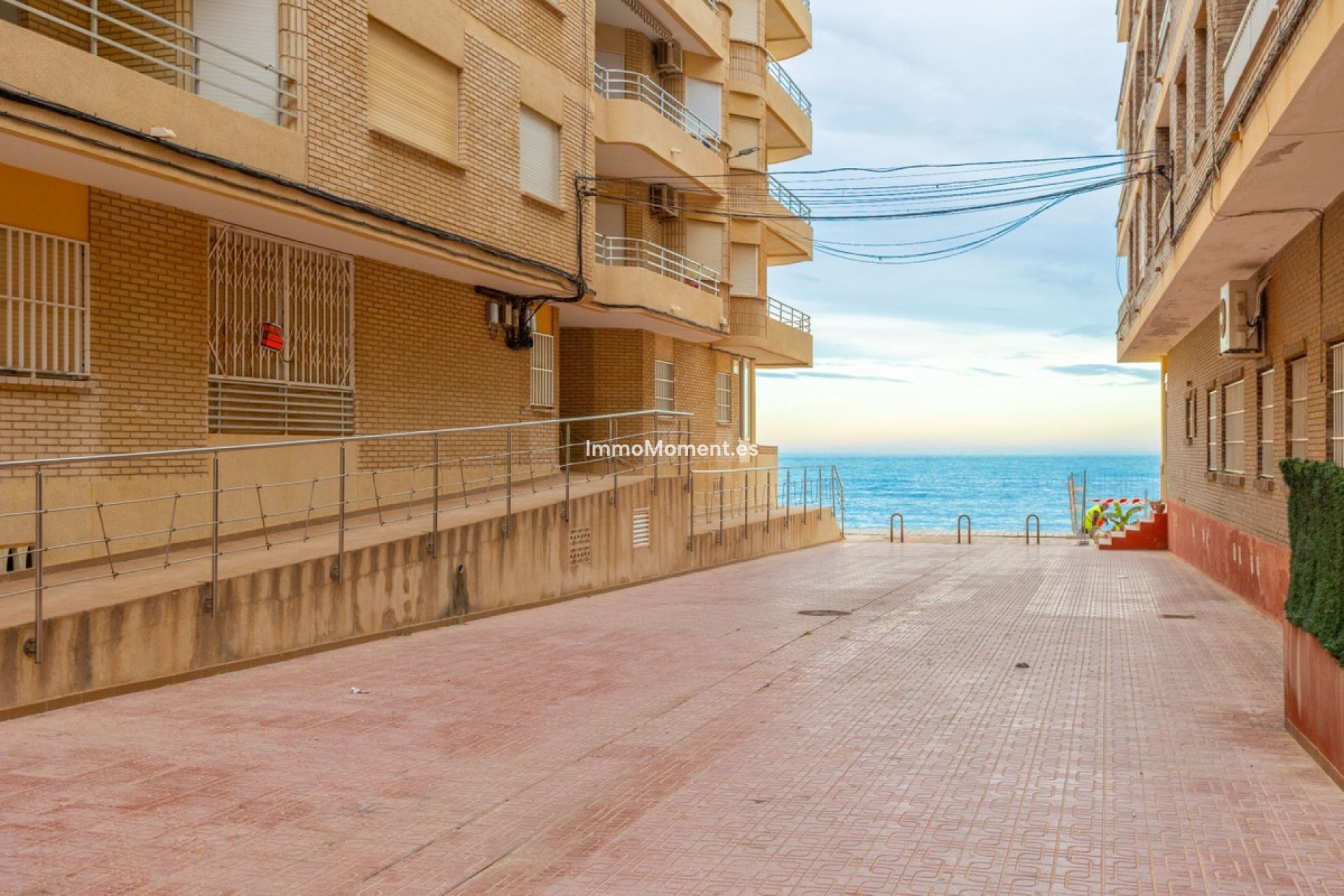 Resale - Apartment - Torrevieja - La Mata