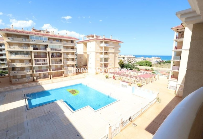 Resale - Apartment - Torrevieja - La Mata