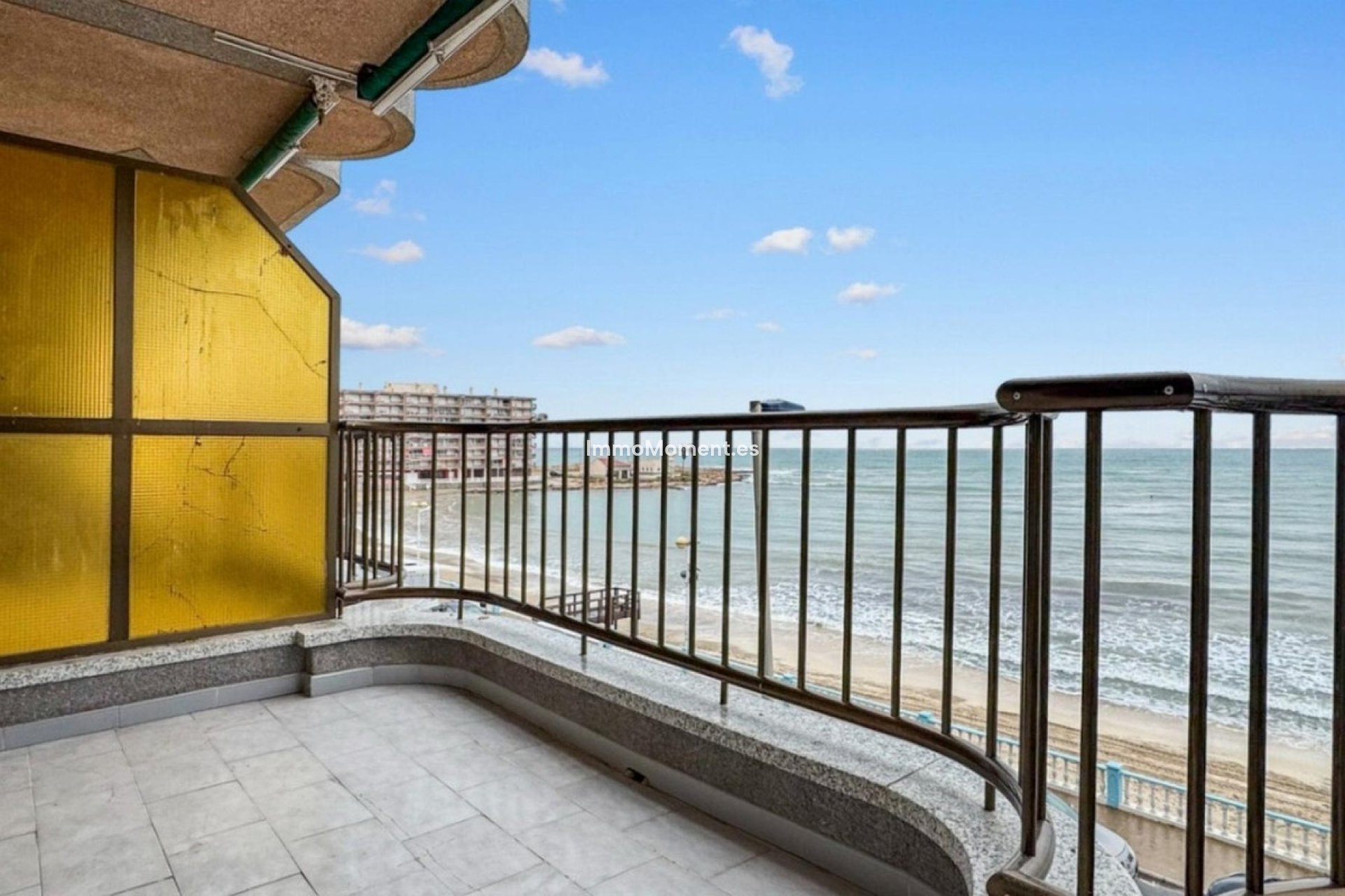 Resale - Apartment - Torrevieja - Playa de los Locos