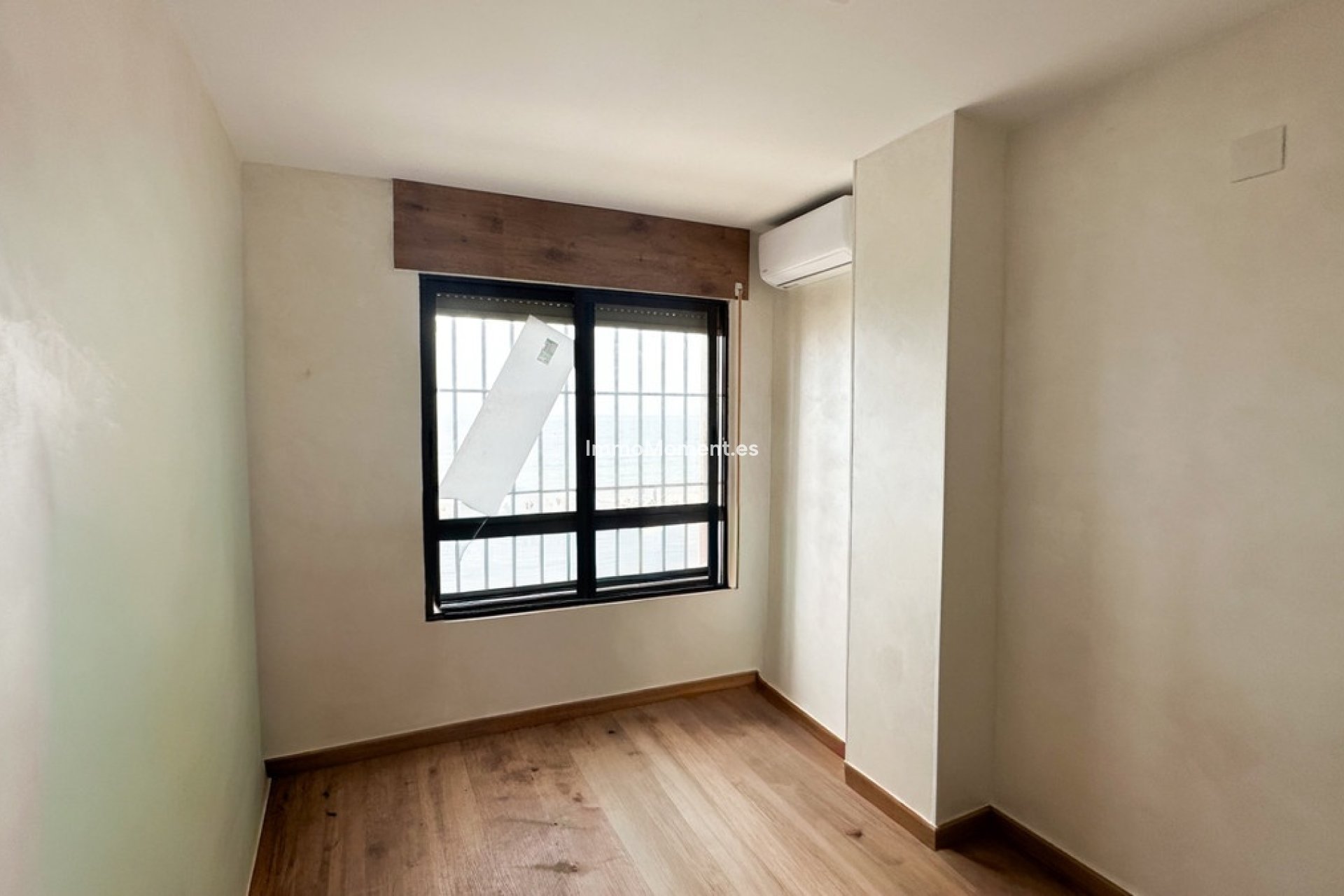 Resale - Apartment - Torrevieja - Playa de los Locos
