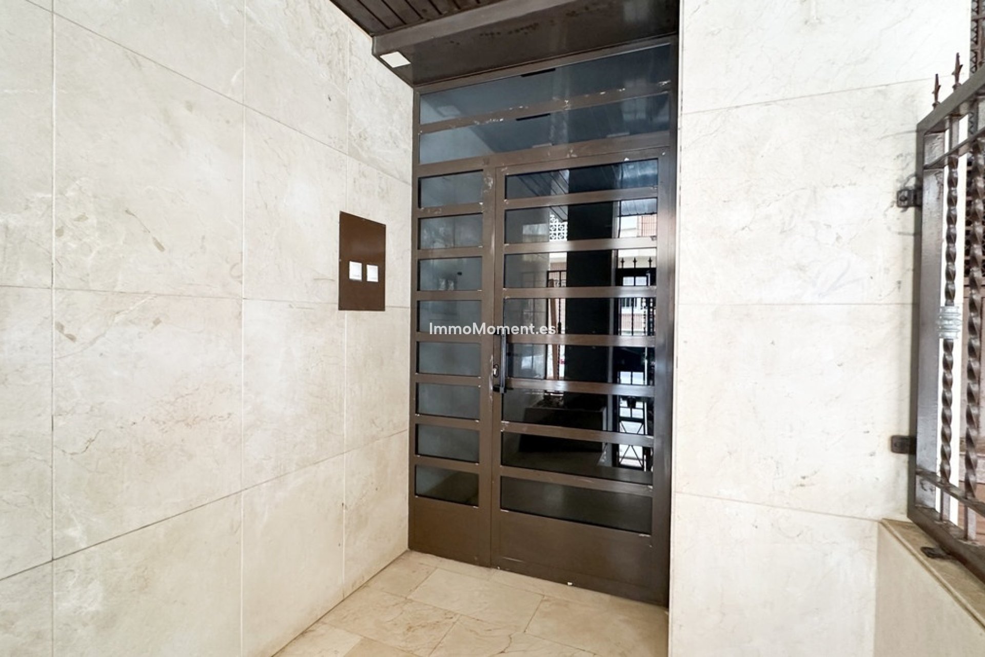 Resale - Apartment - Torrevieja - Playa de los Locos