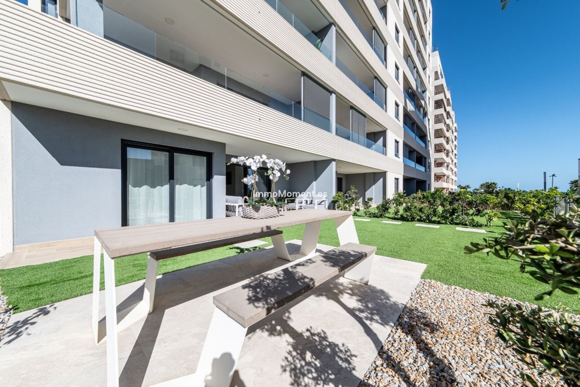 Resale - Apartment - Torrevieja - Torrevieja Centro
