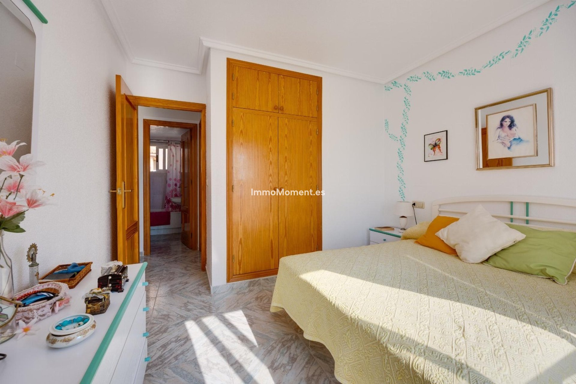 Resale - Apartment - Torrevieja - Torrevieja Centro