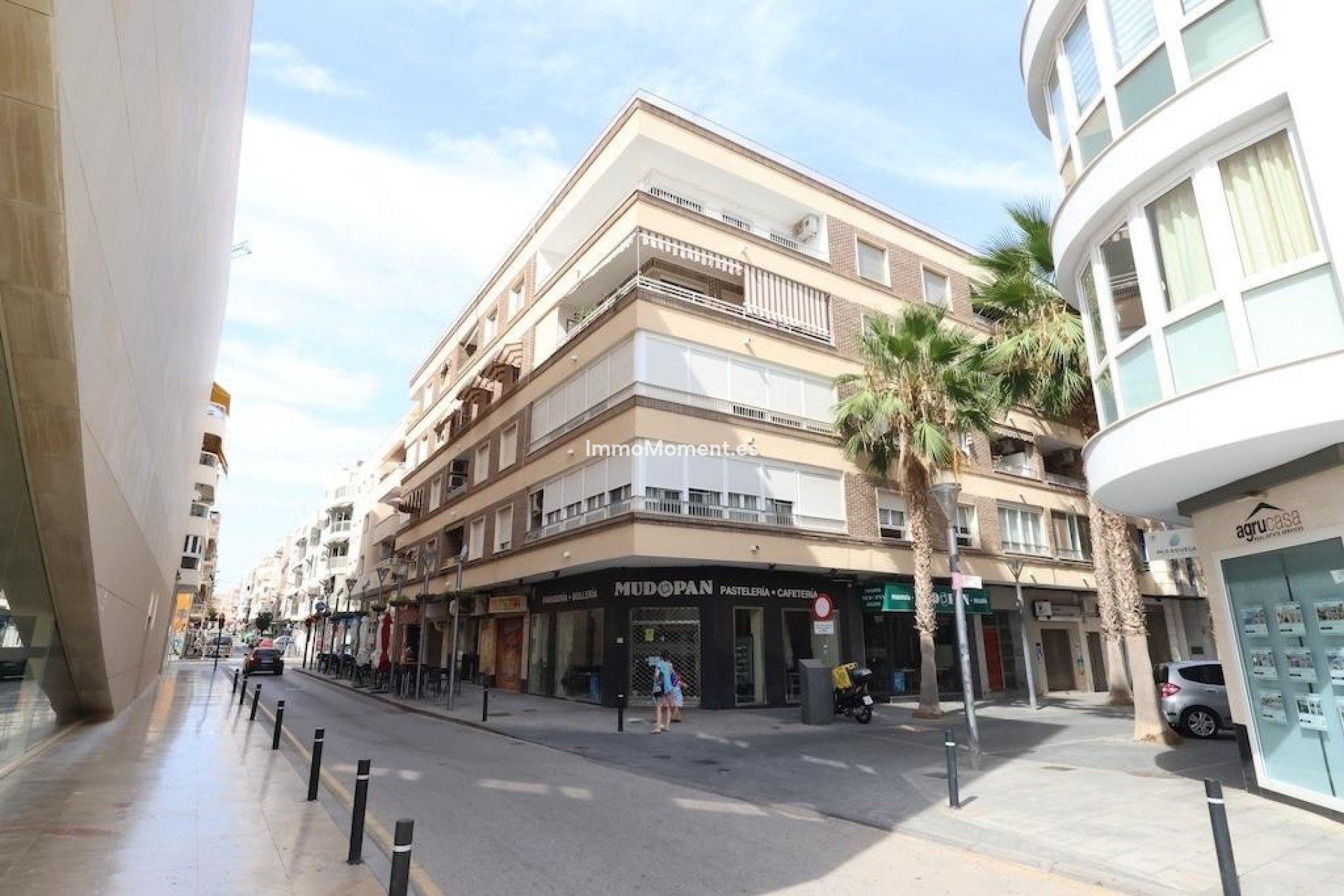 Resale - Apartment - Torrevieja - Torrevieja Centro