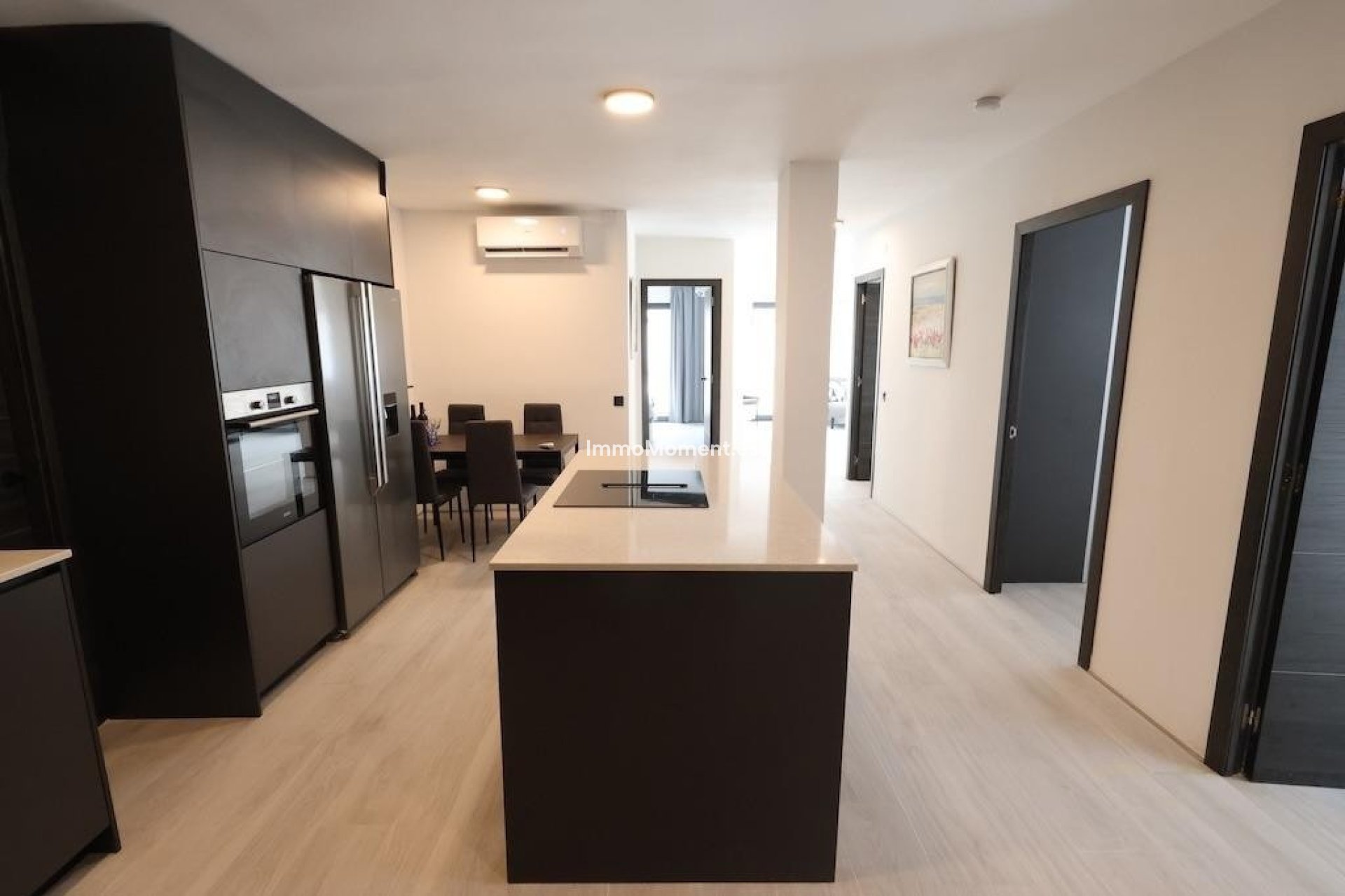 Resale - Apartment - Torrevieja - Torrevieja Centro