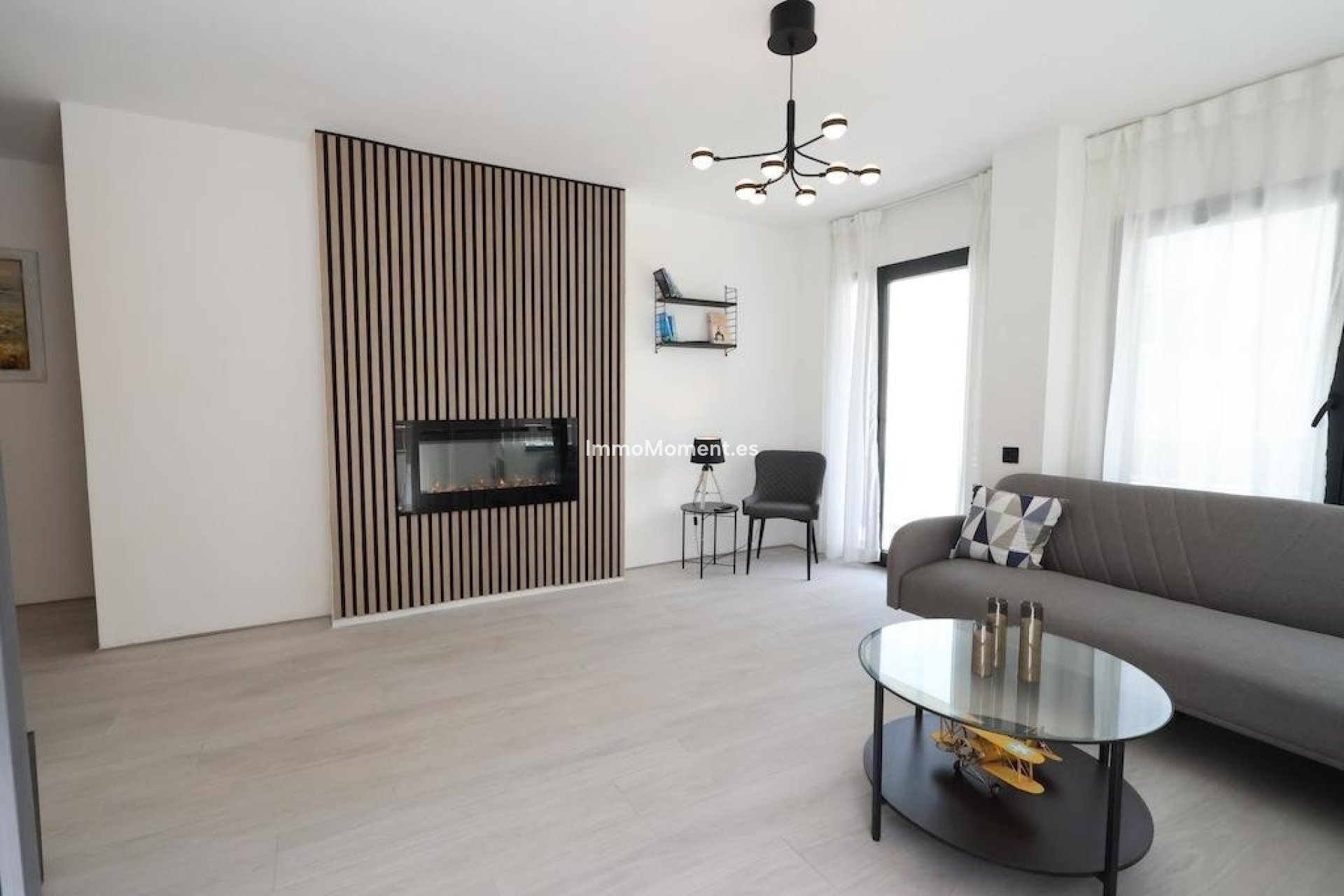 Resale - Apartment - Torrevieja - Torrevieja Centro