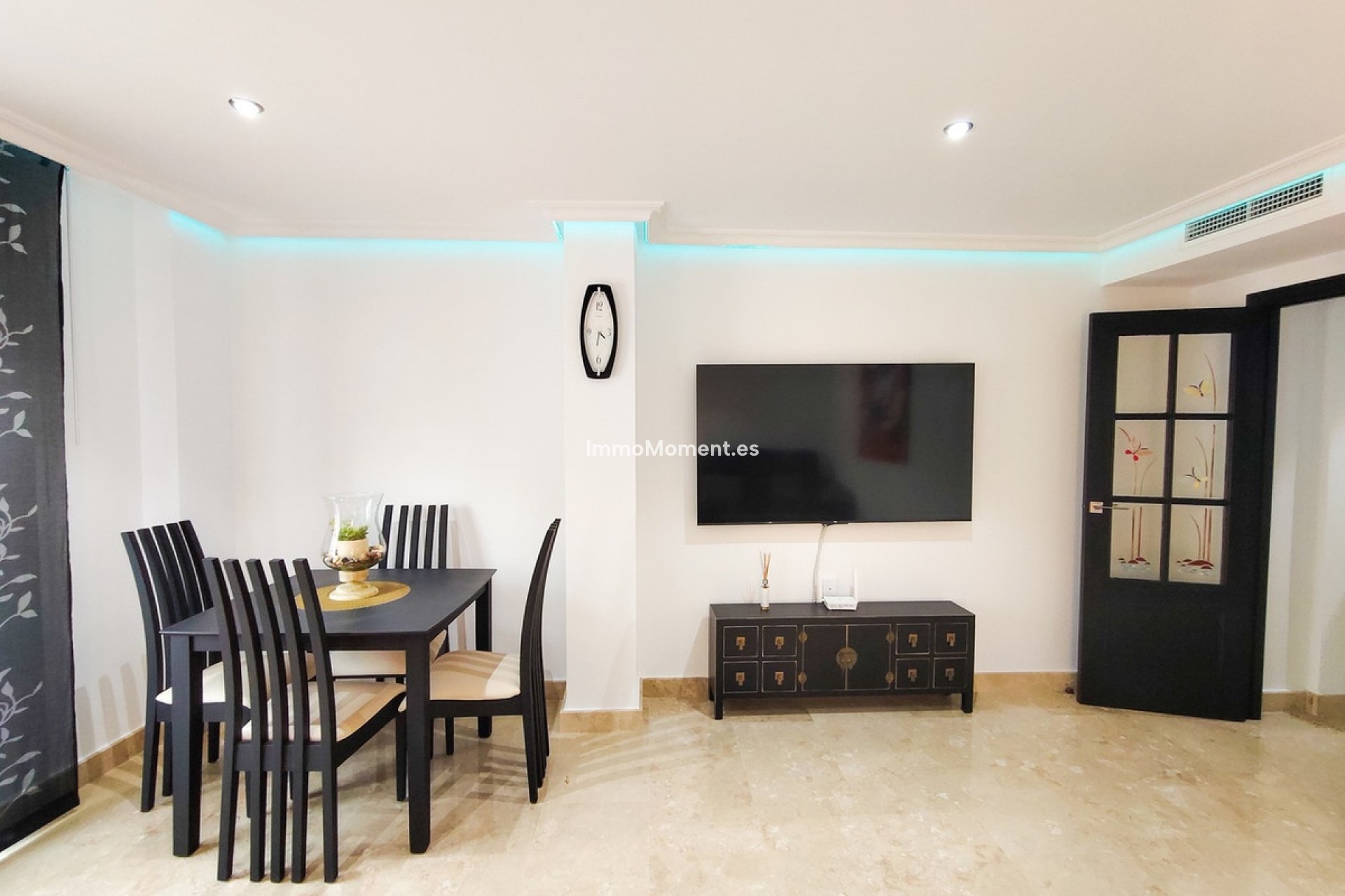 Resale - Apartment - Torrevieja - Torrevieja Centro