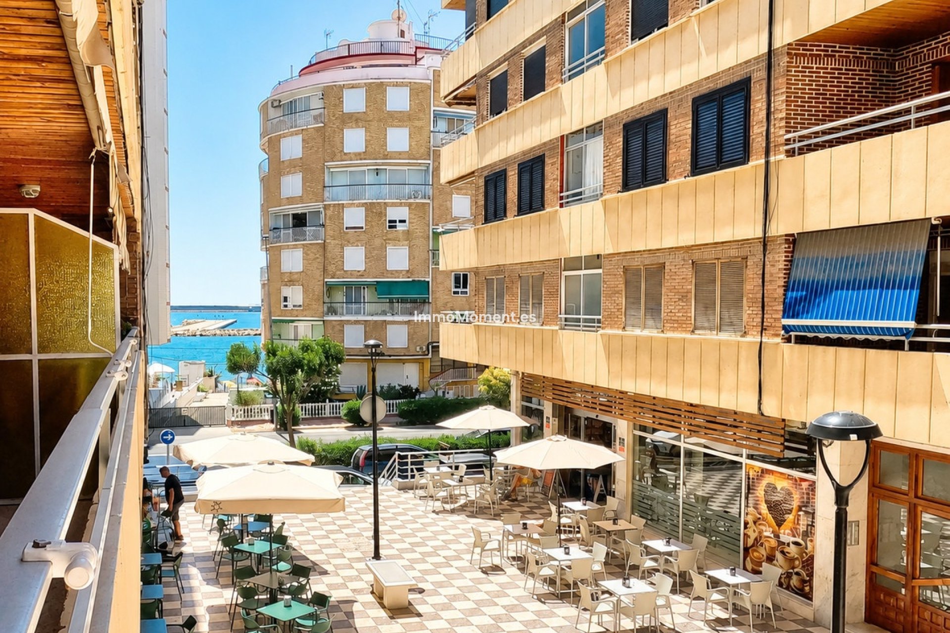 Resale - Apartment - Torrevieja - Torrevieja Centro