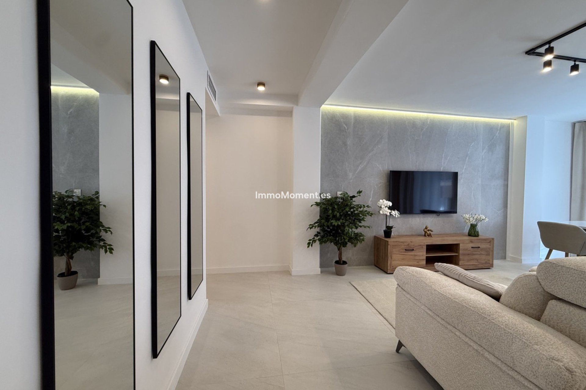 Resale - Apartment - Torrevieja - Torrevieja Centro