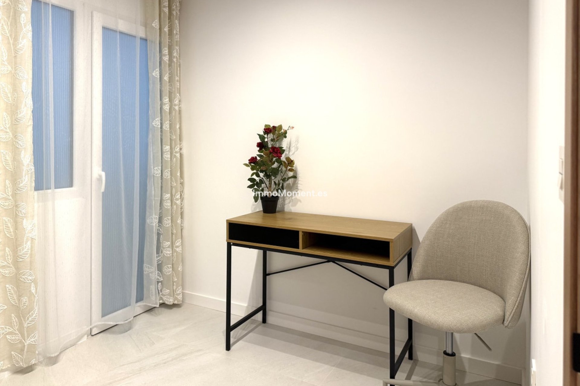 Resale - Apartment - Torrevieja - Torrevieja Centro