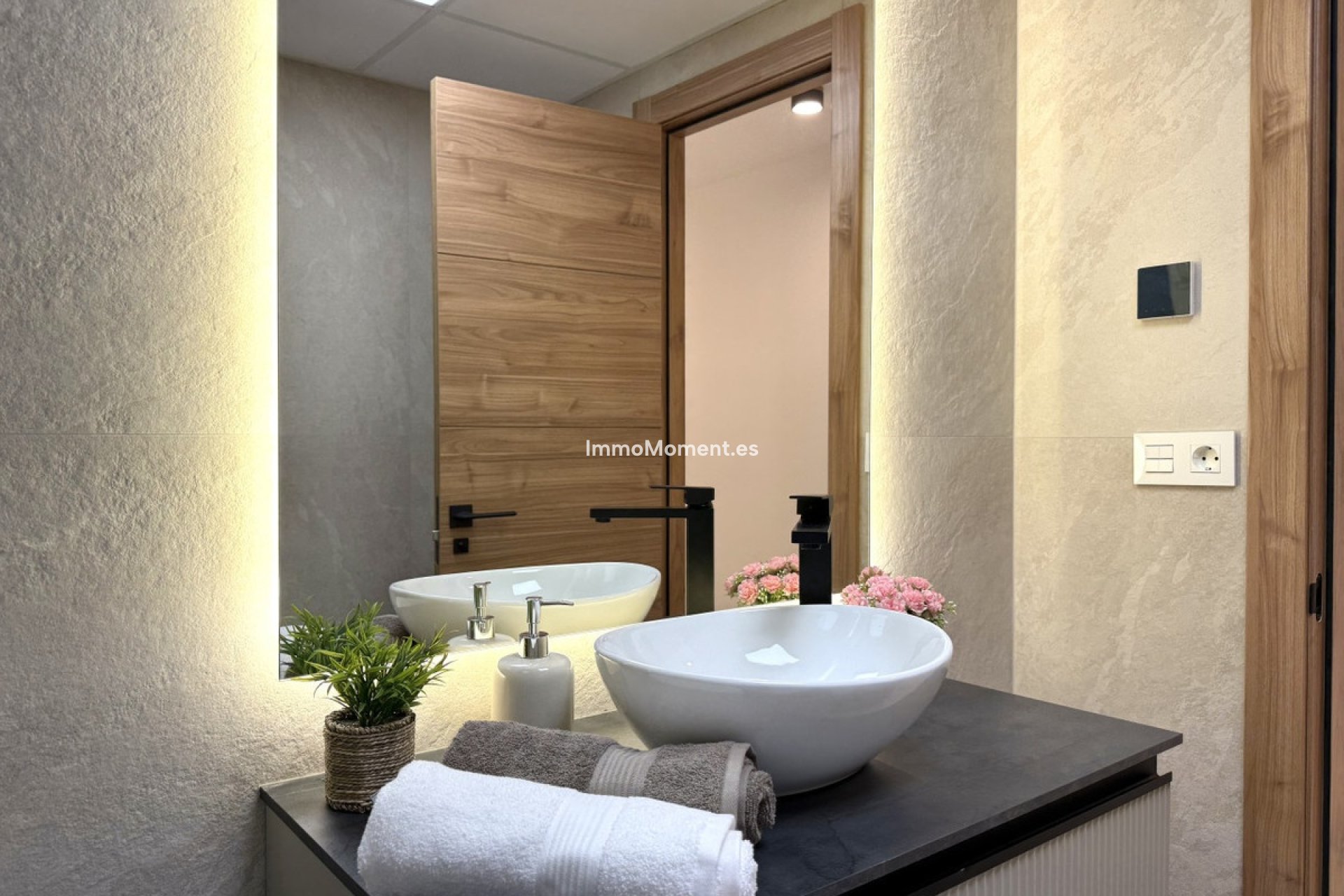Resale - Apartment - Torrevieja - Torrevieja Centro