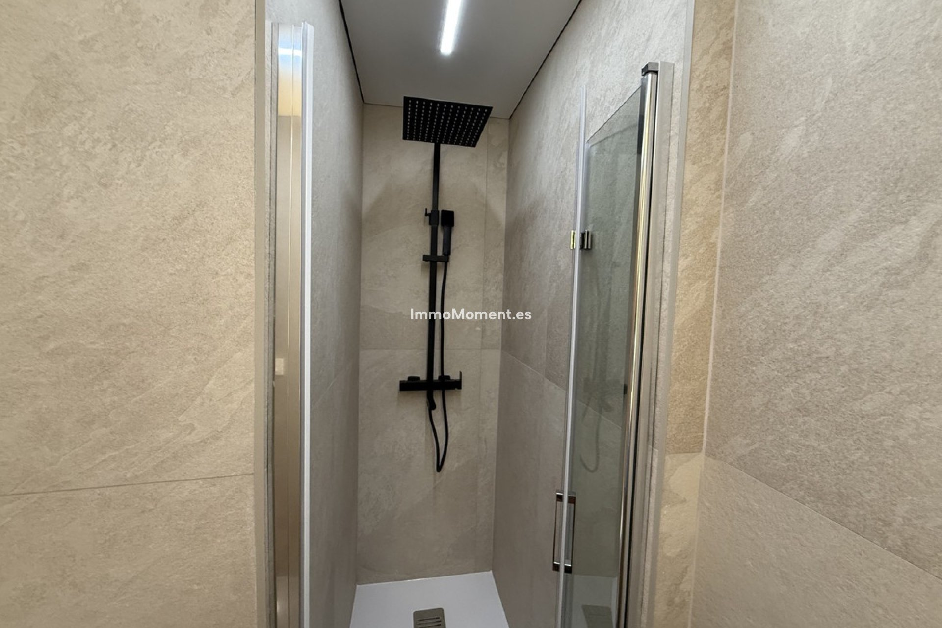 Resale - Apartment - Torrevieja - Torrevieja Centro