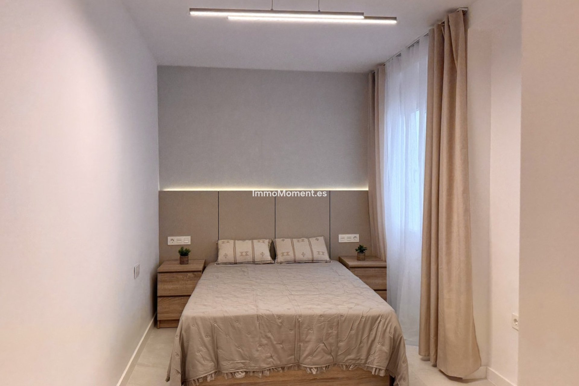 Resale - Apartment - Torrevieja - Torrevieja Centro