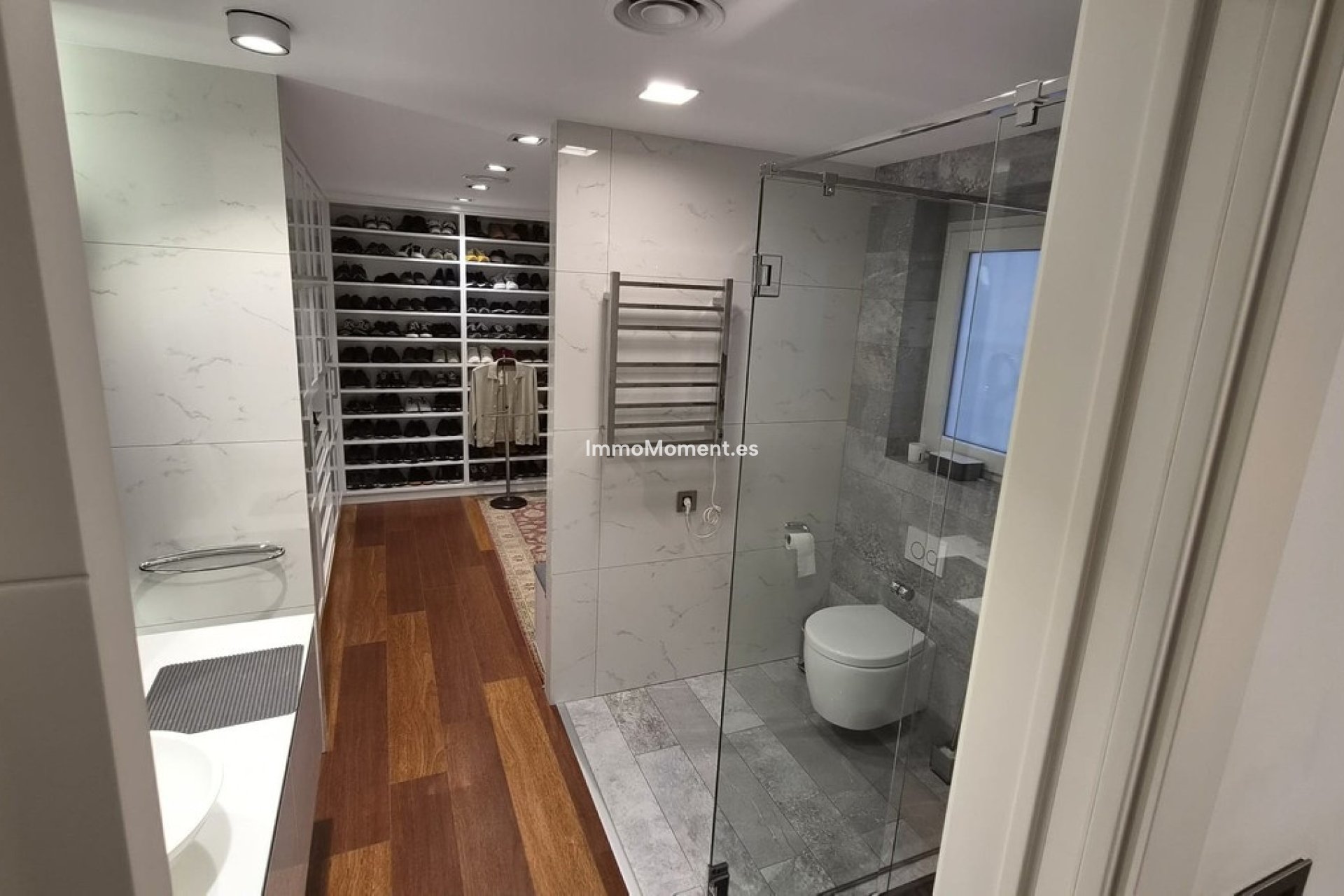 Resale - Apartment - Torrevieja - Torrevieja Centro