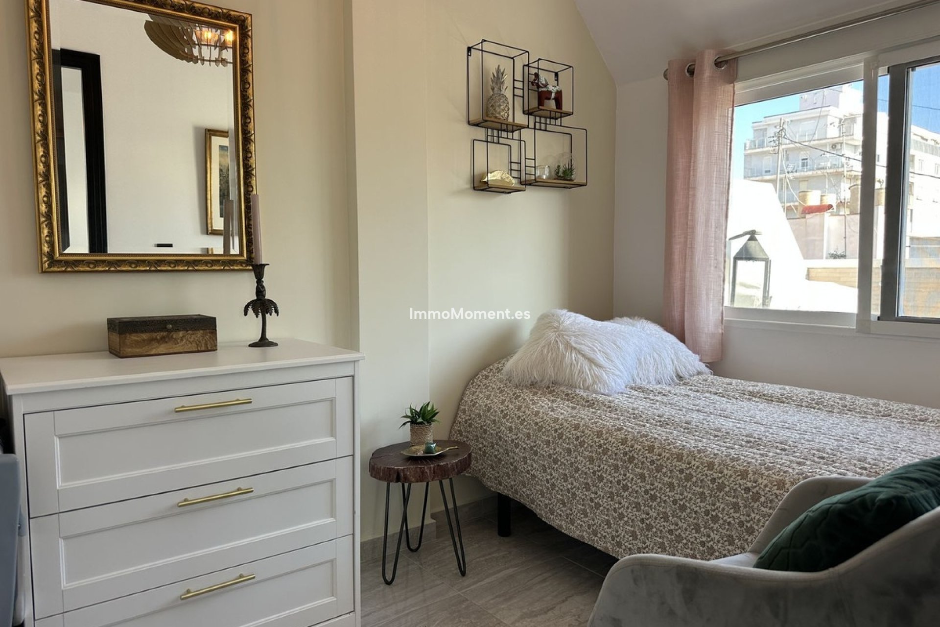 Resale - Apartment - Torrevieja - Torrevieja Centro