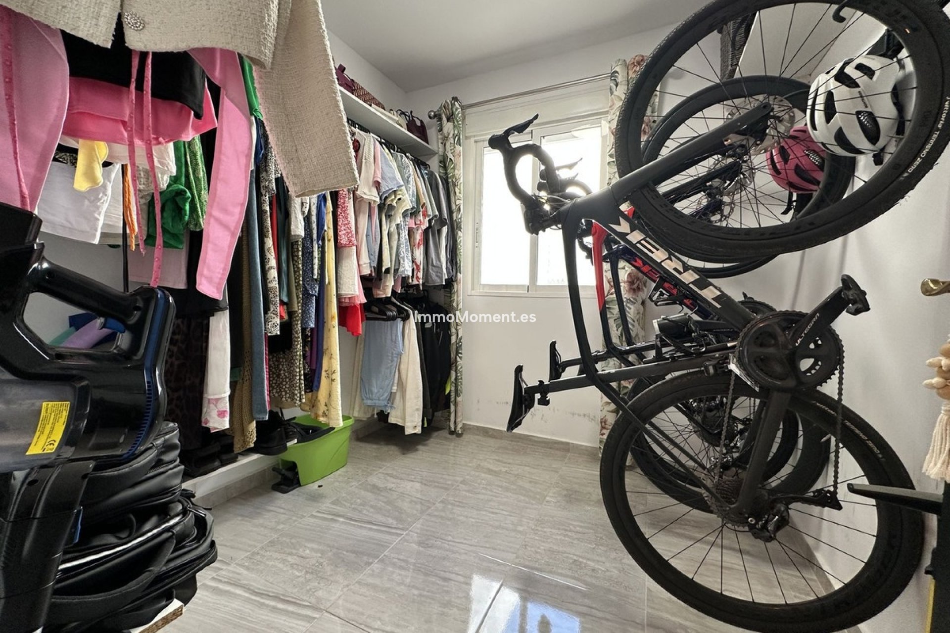 Resale - Apartment - Torrevieja - Torrevieja Centro