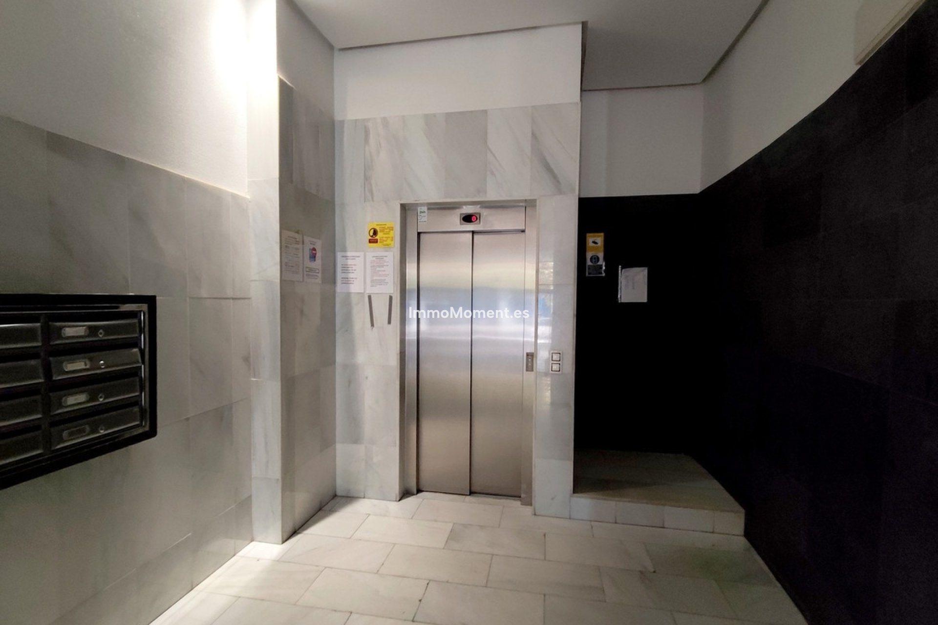Resale - Apartment - Torrevieja - Torrevieja Centro