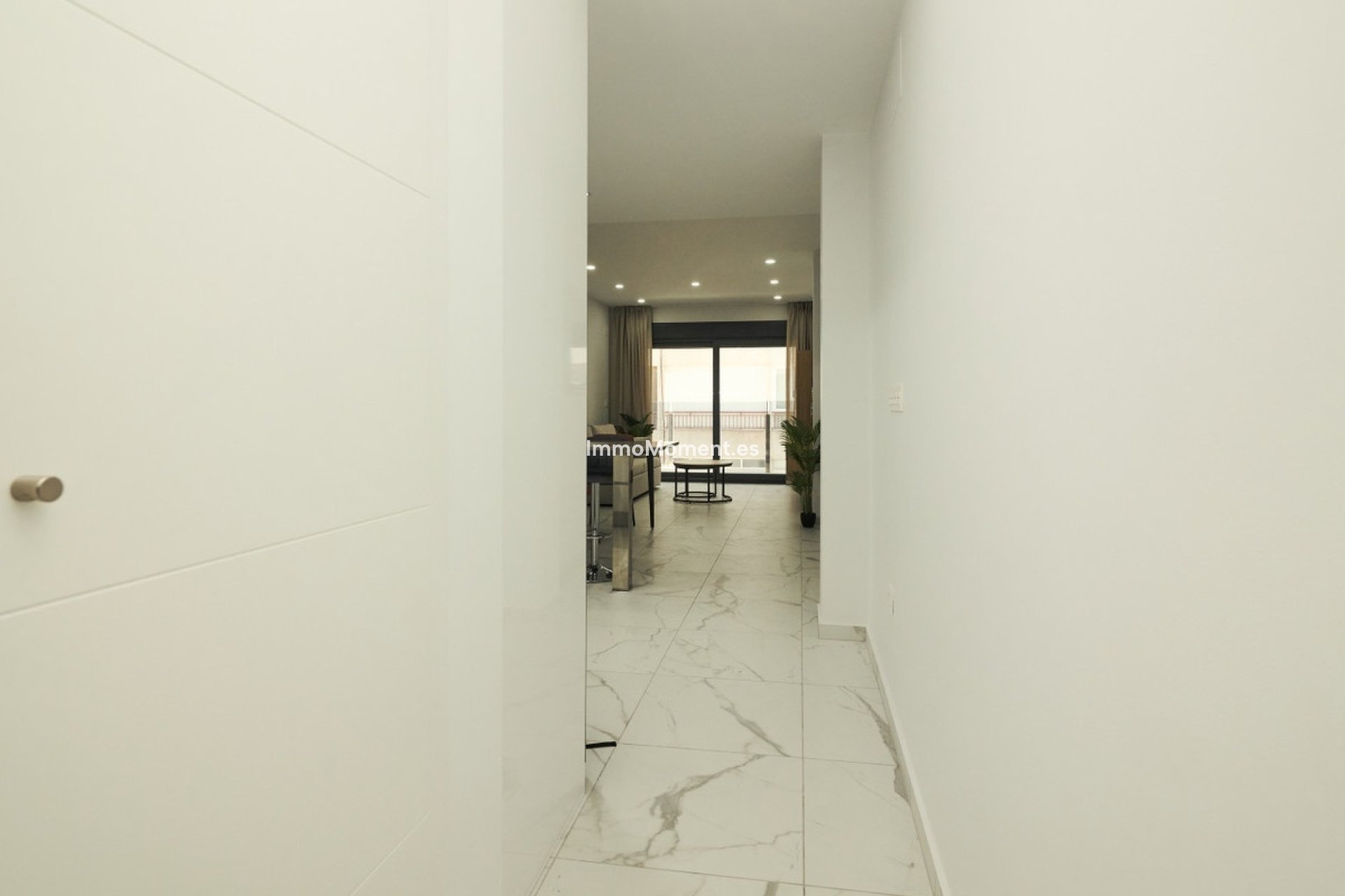 Resale - Apartment - Torrevieja - Torrevieja Centro