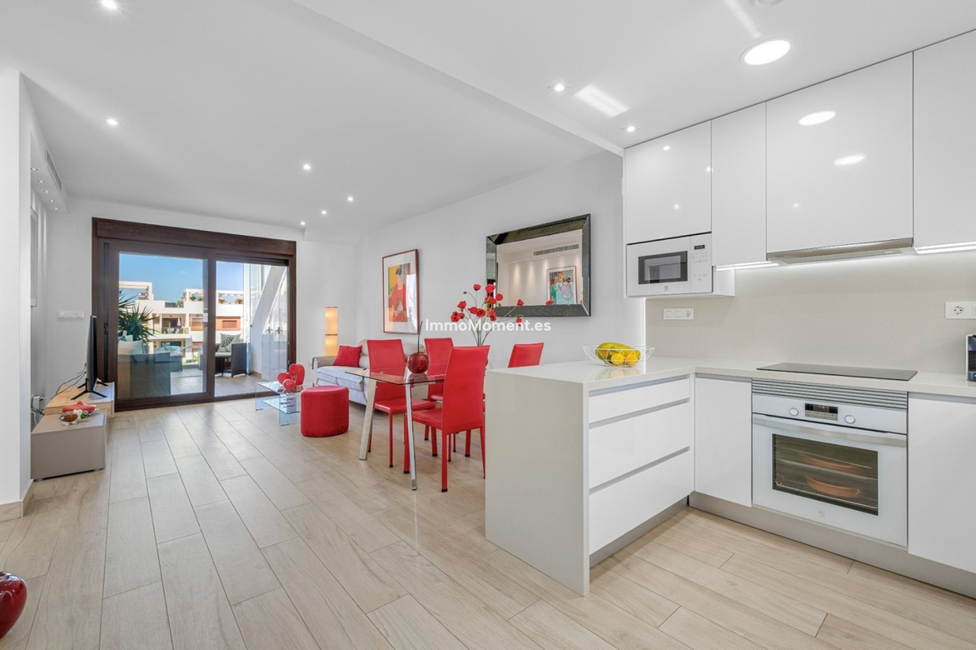 Resale - Apartment - Torrevieja - Torrevieja Centro
