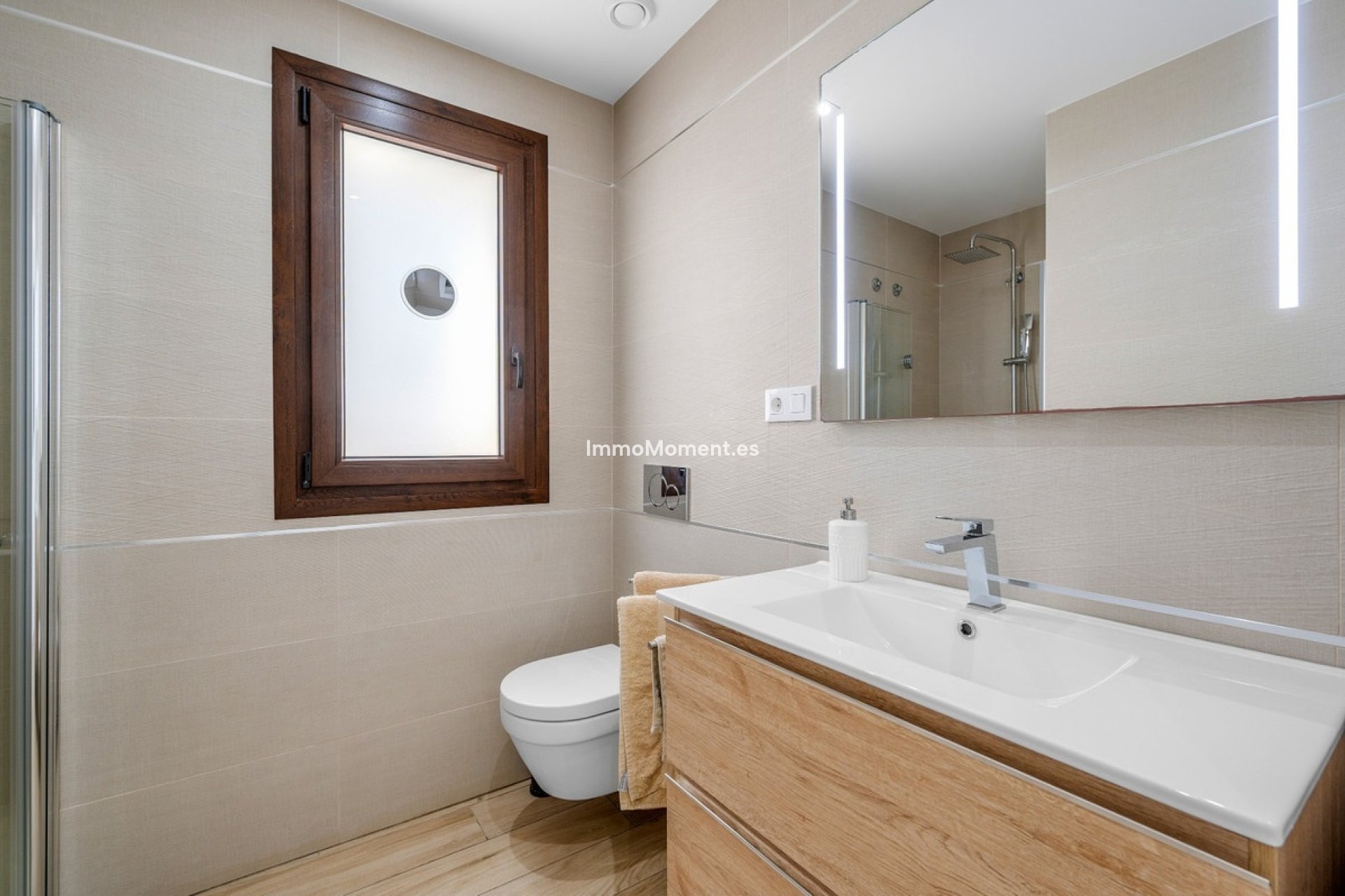 Resale - Apartment - Torrevieja - Torrevieja Centro