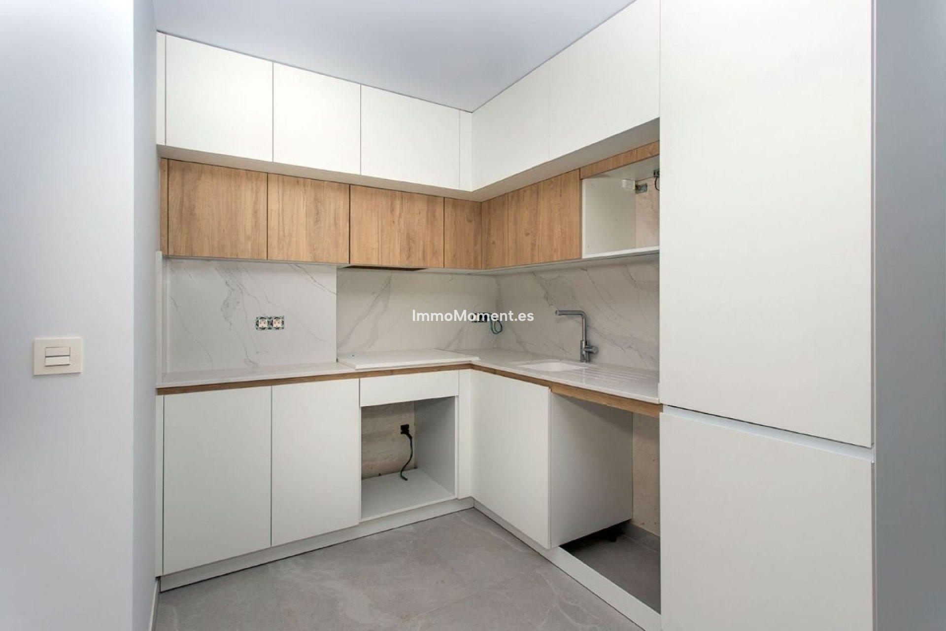 Resale - Apartment - Torrevieja - Torrevieja Centro