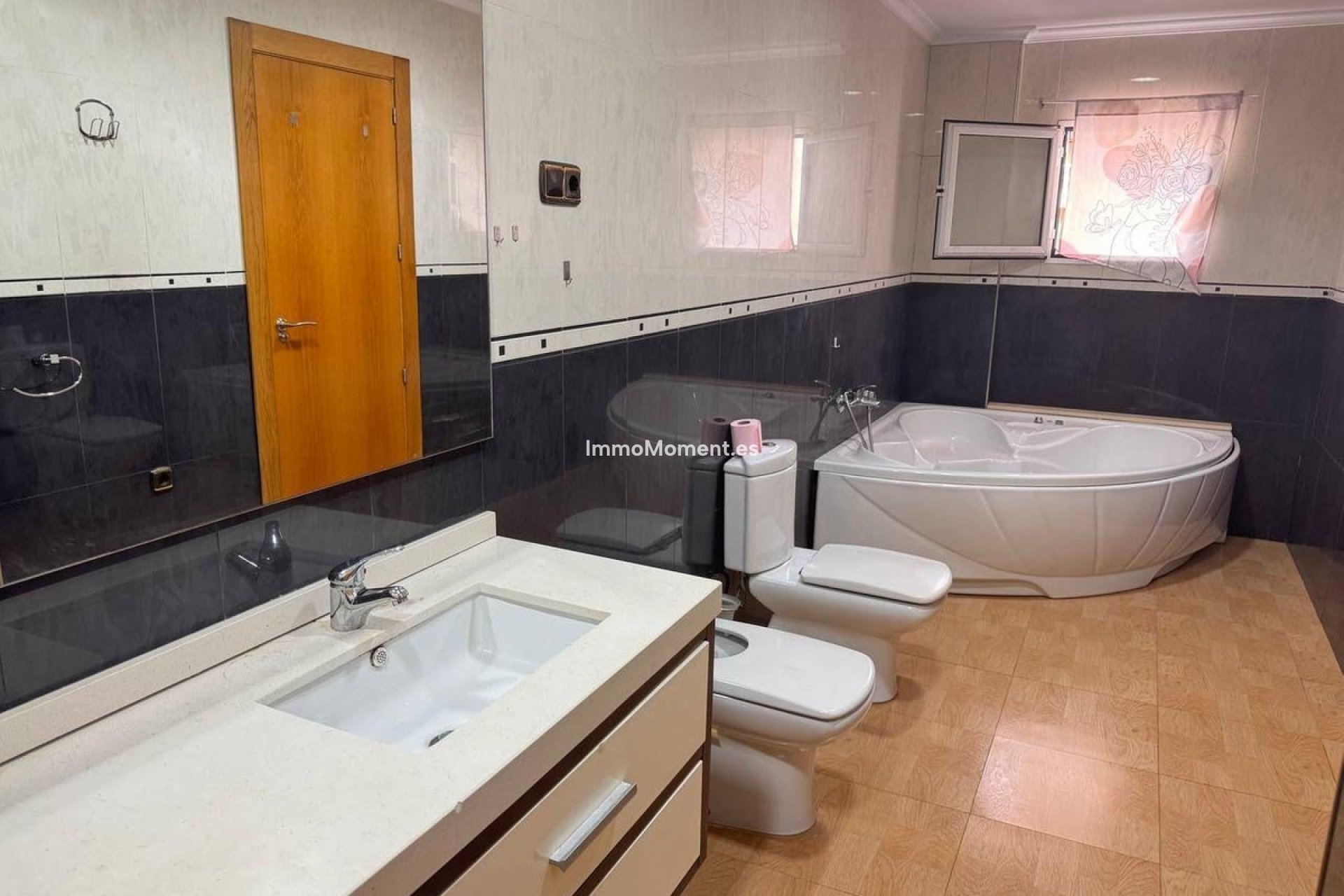 Resale - Apartment - Torrevieja - Torrevieja Centro