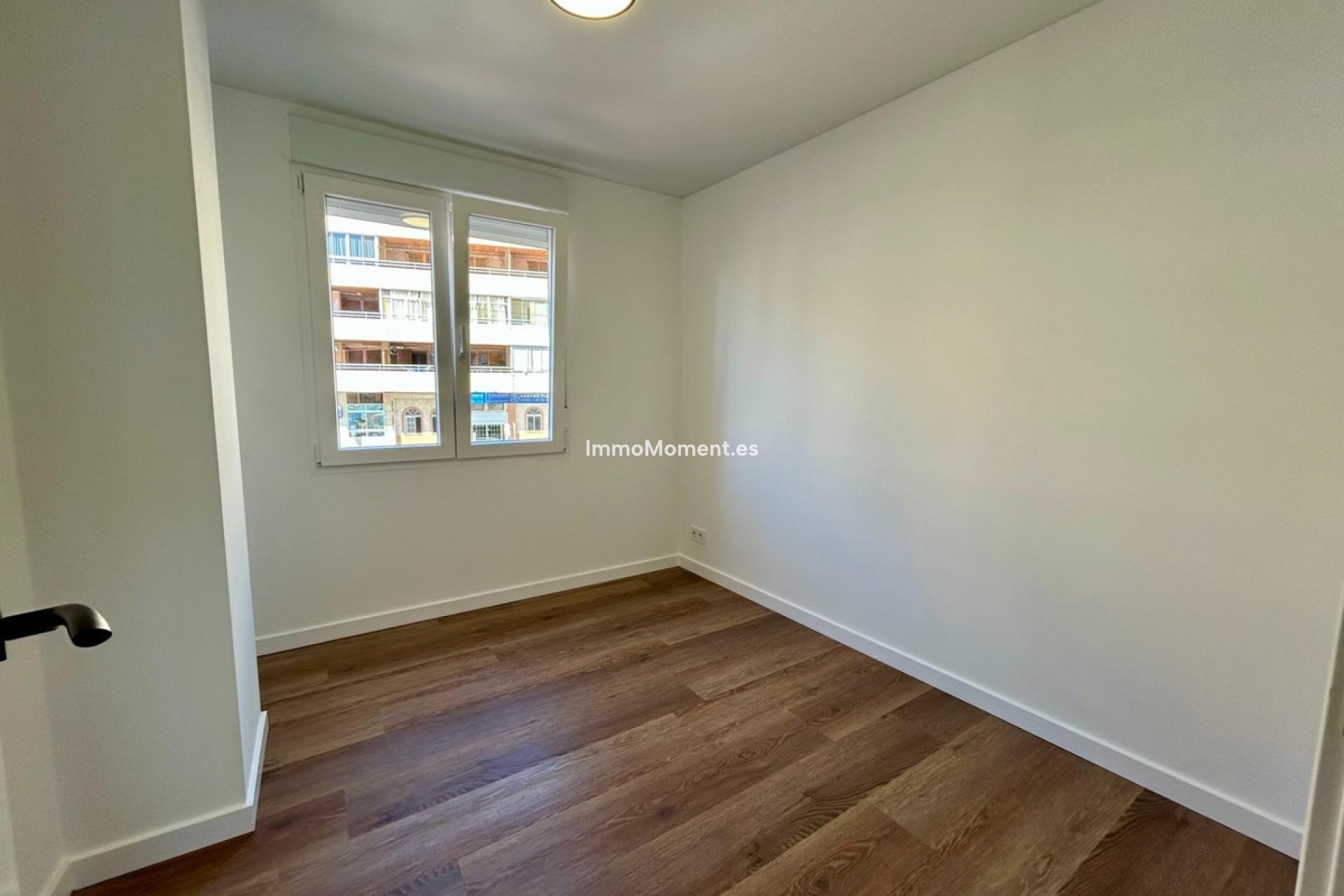 Resale - Apartment - Torrevieja - Torrevieja Centro