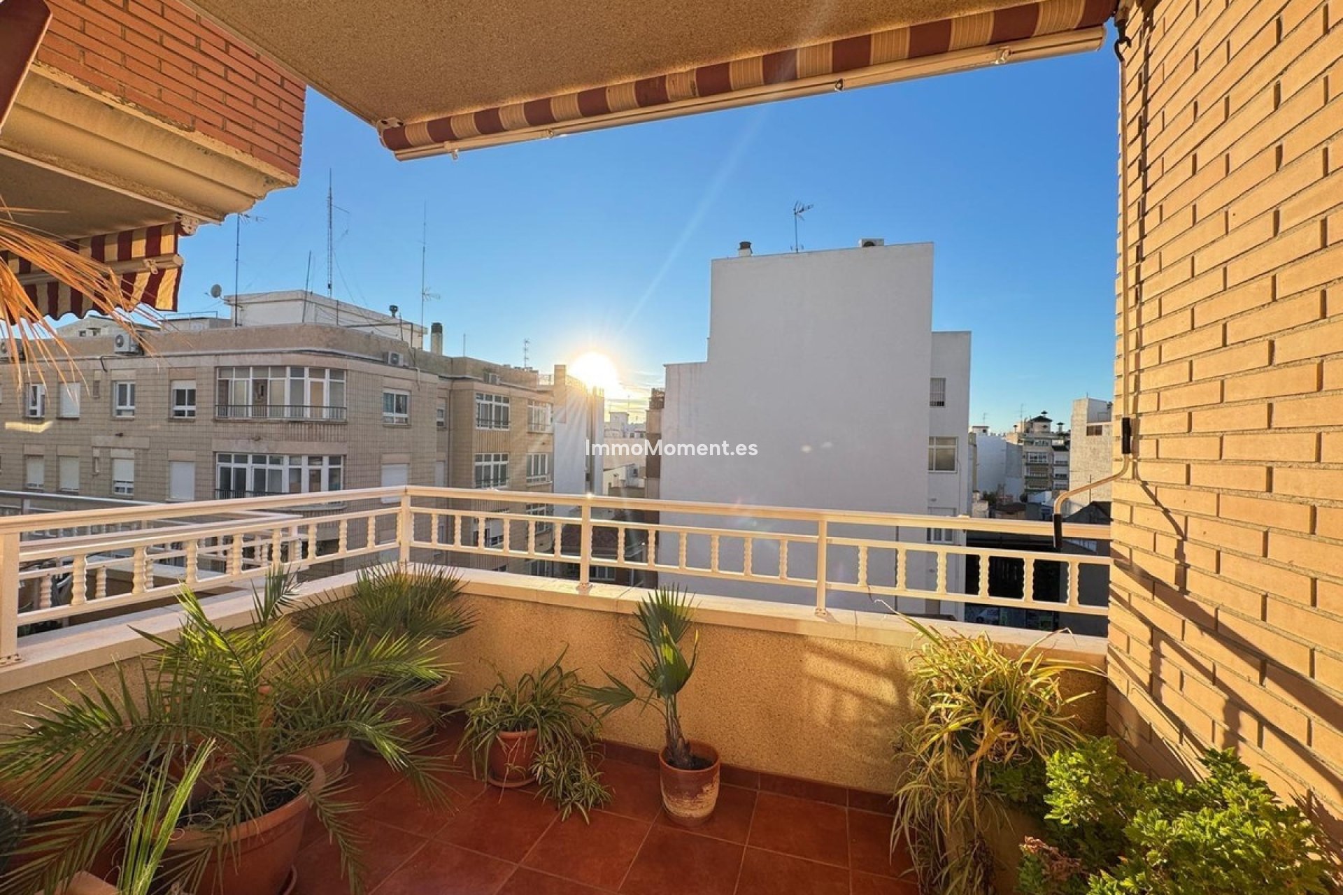 Resale - Apartment - Torrevieja - Torrevieja Centro