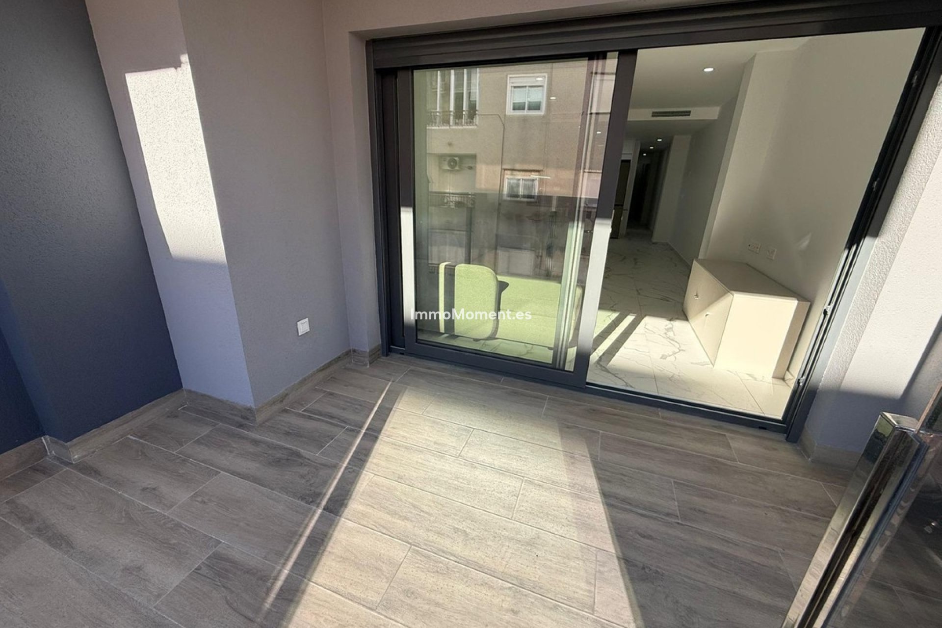 Resale - Apartment - Torrevieja - Torrevieja Centro