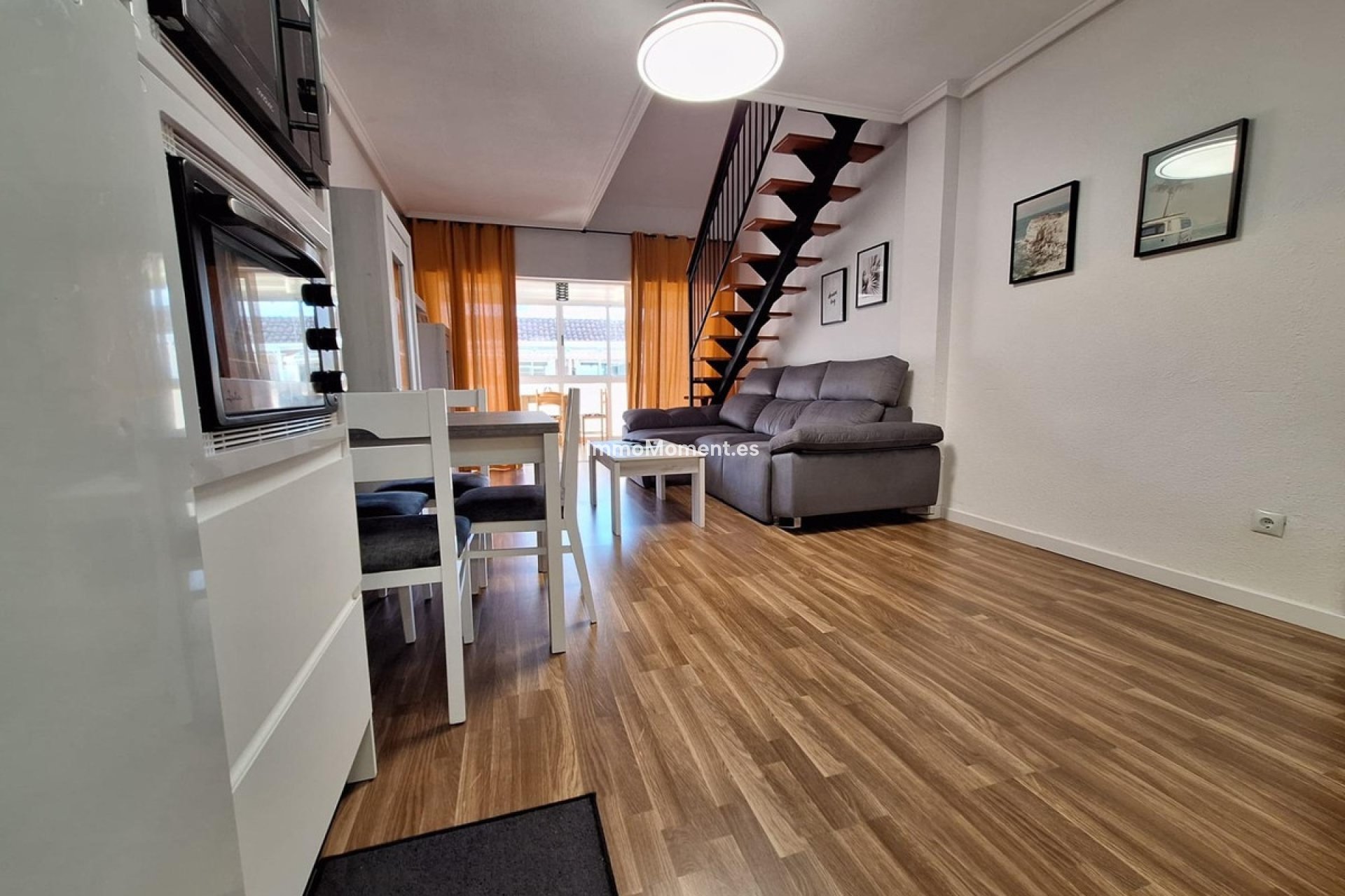 Resale - Apartment - Torrevieja - Torrevieja Centro