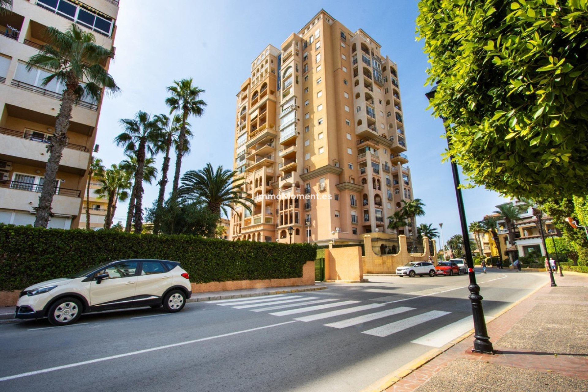 Resale - Apartment - Torrevieja - Torrevieja Centro