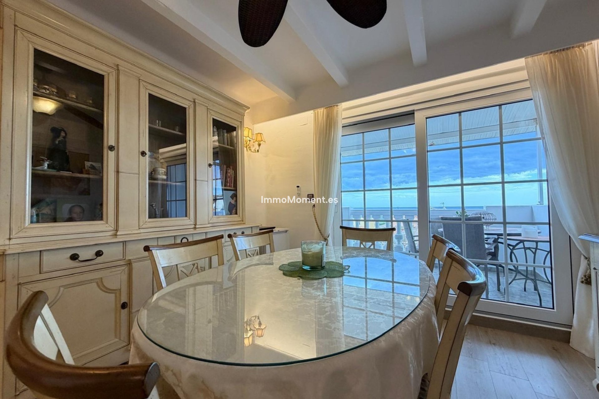 Resale - Apartment - Torrevieja - Torrevieja Centro