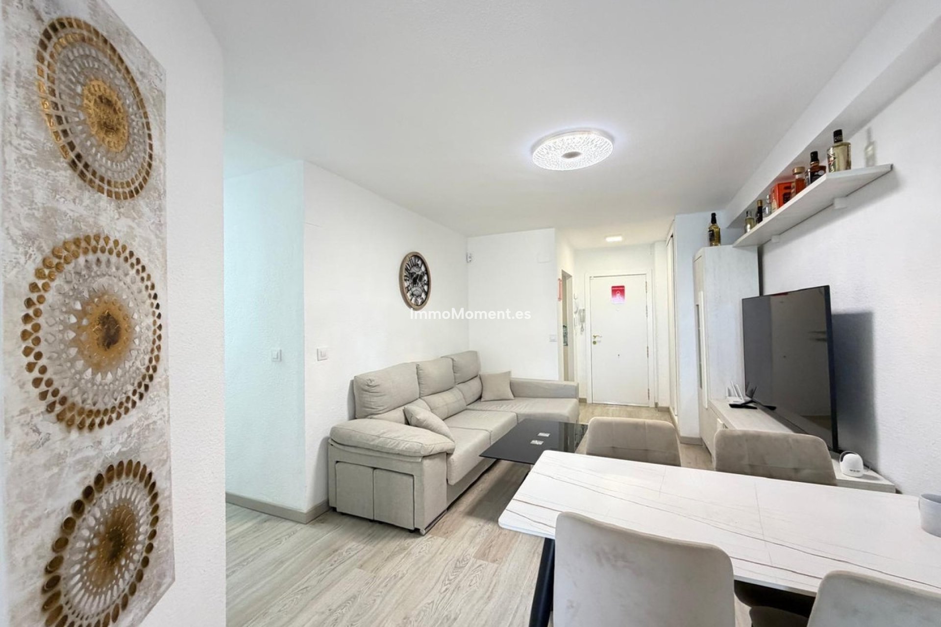 Resale - Apartment - Torrevieja - Torrevieja Centro