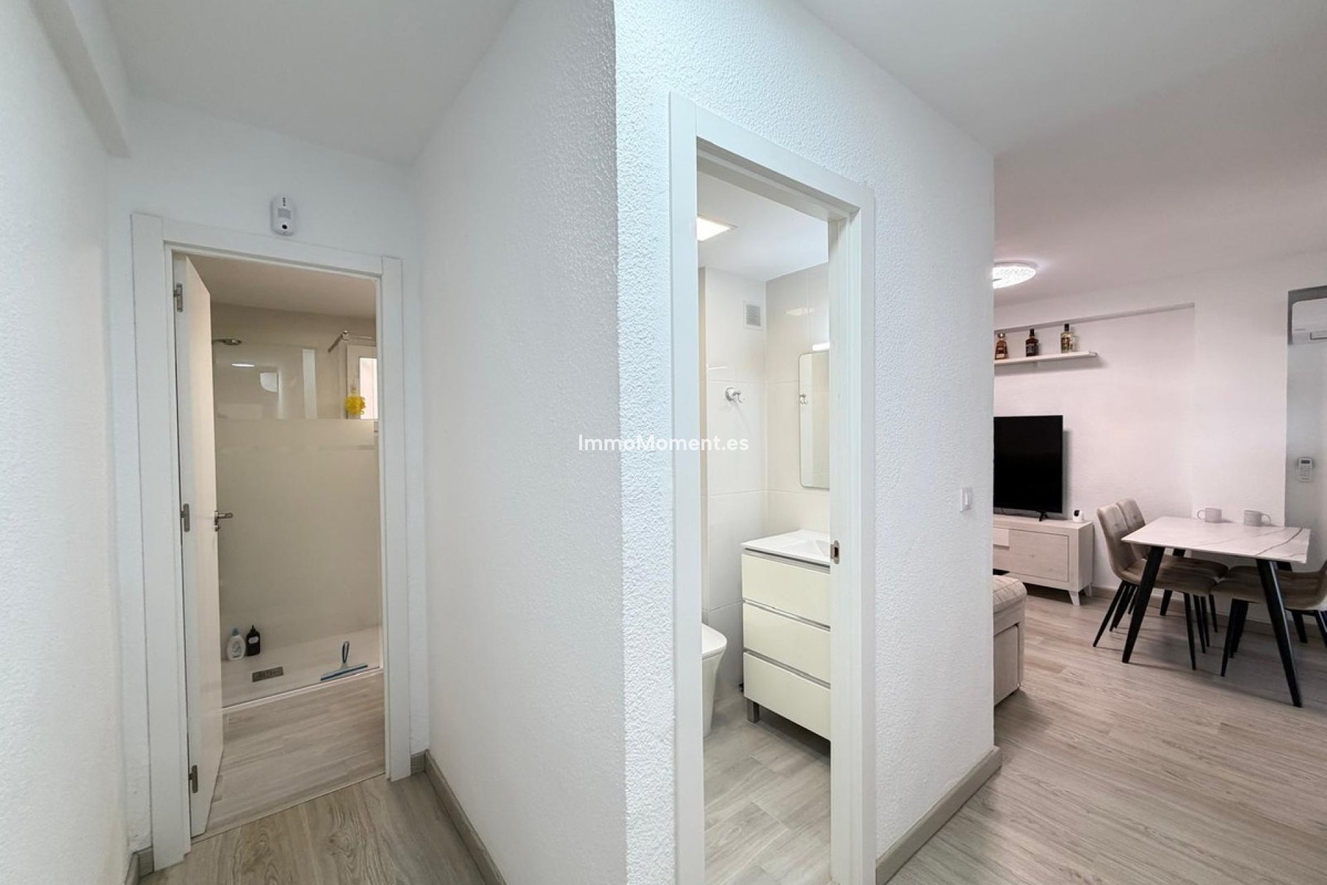 Resale - Apartment - Torrevieja - Torrevieja Centro