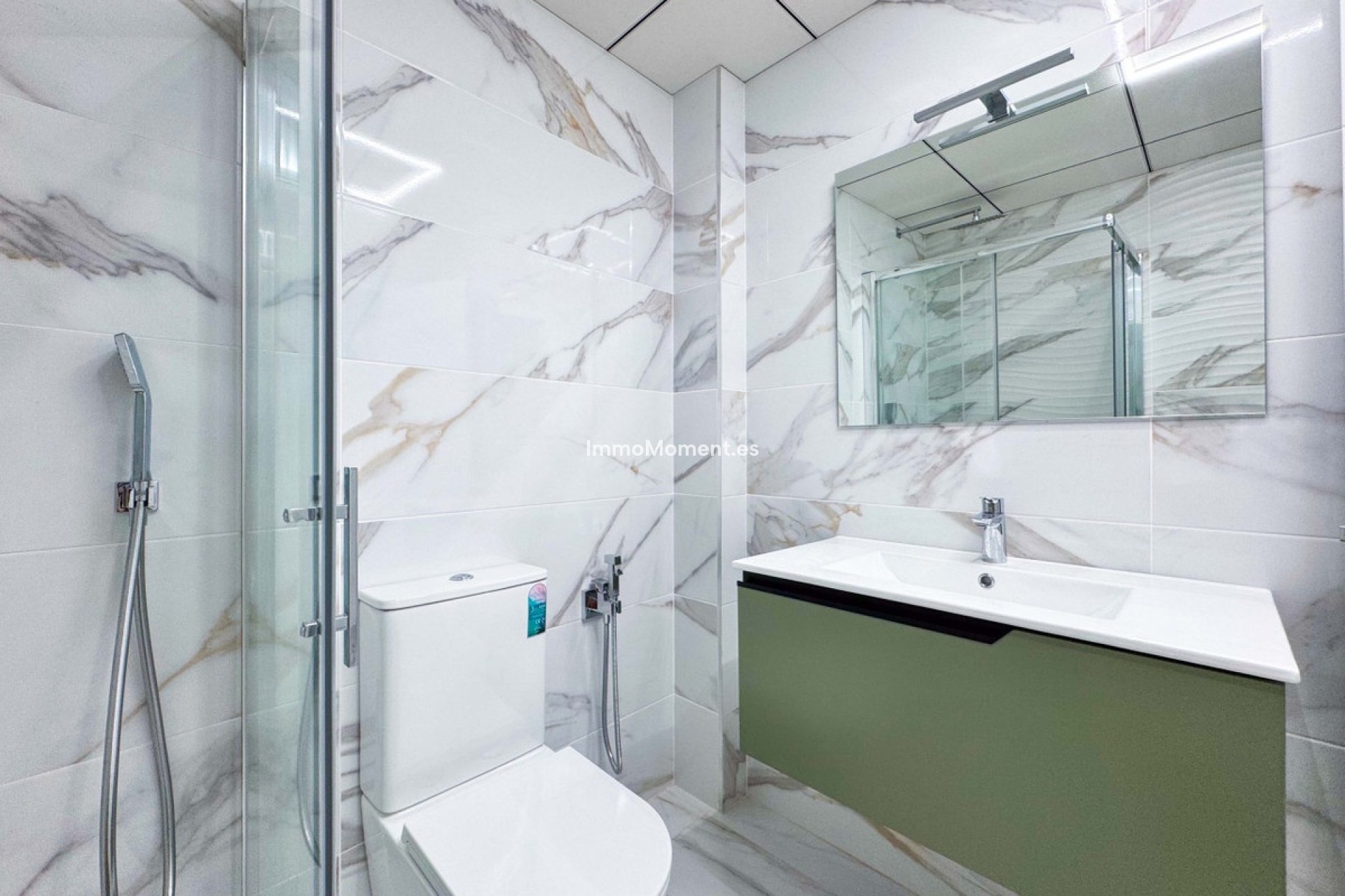 Resale - Apartment - Torrevieja - Torrevieja Centro