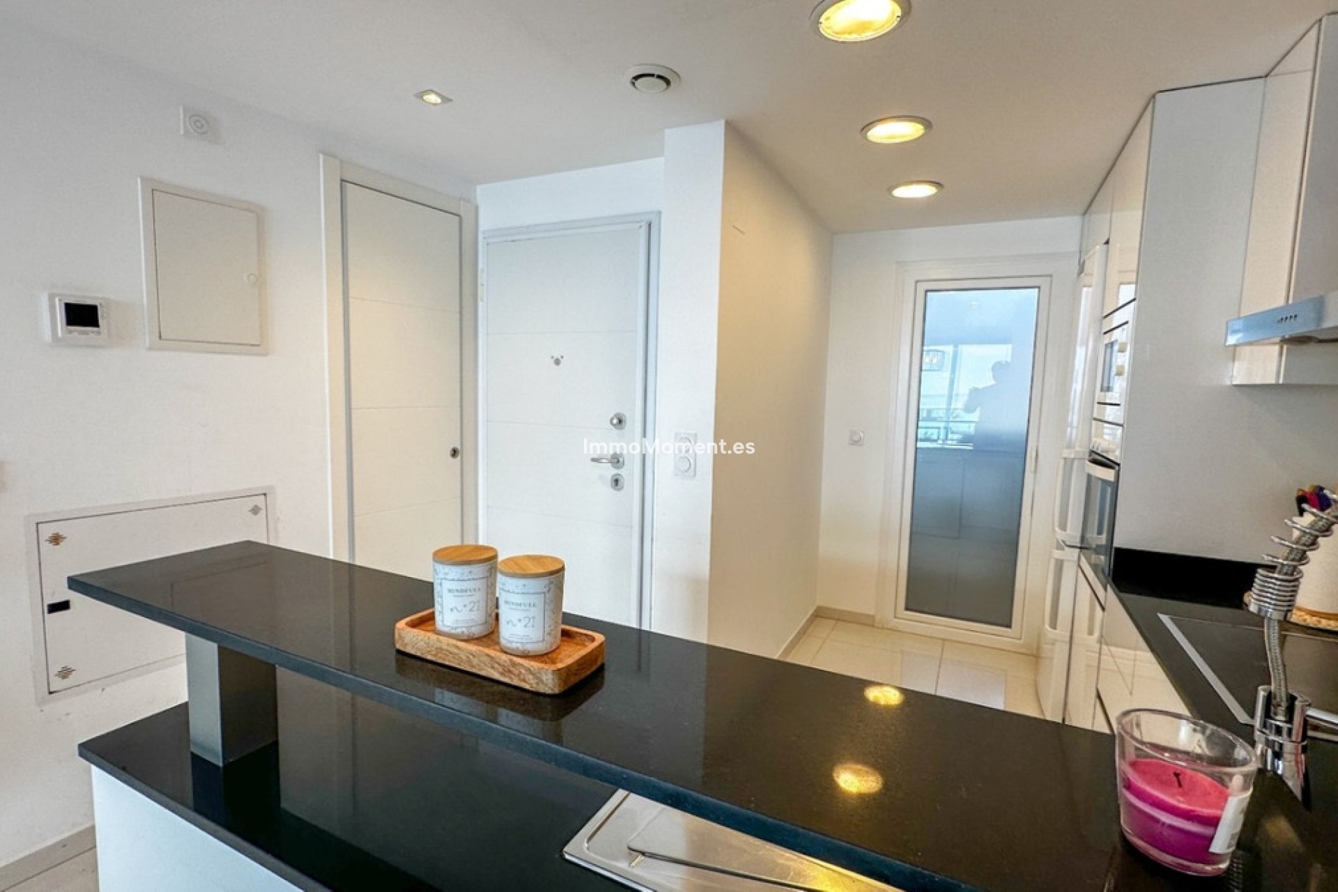 Resale - Apartment - Torrevieja - Torrevieja Centro