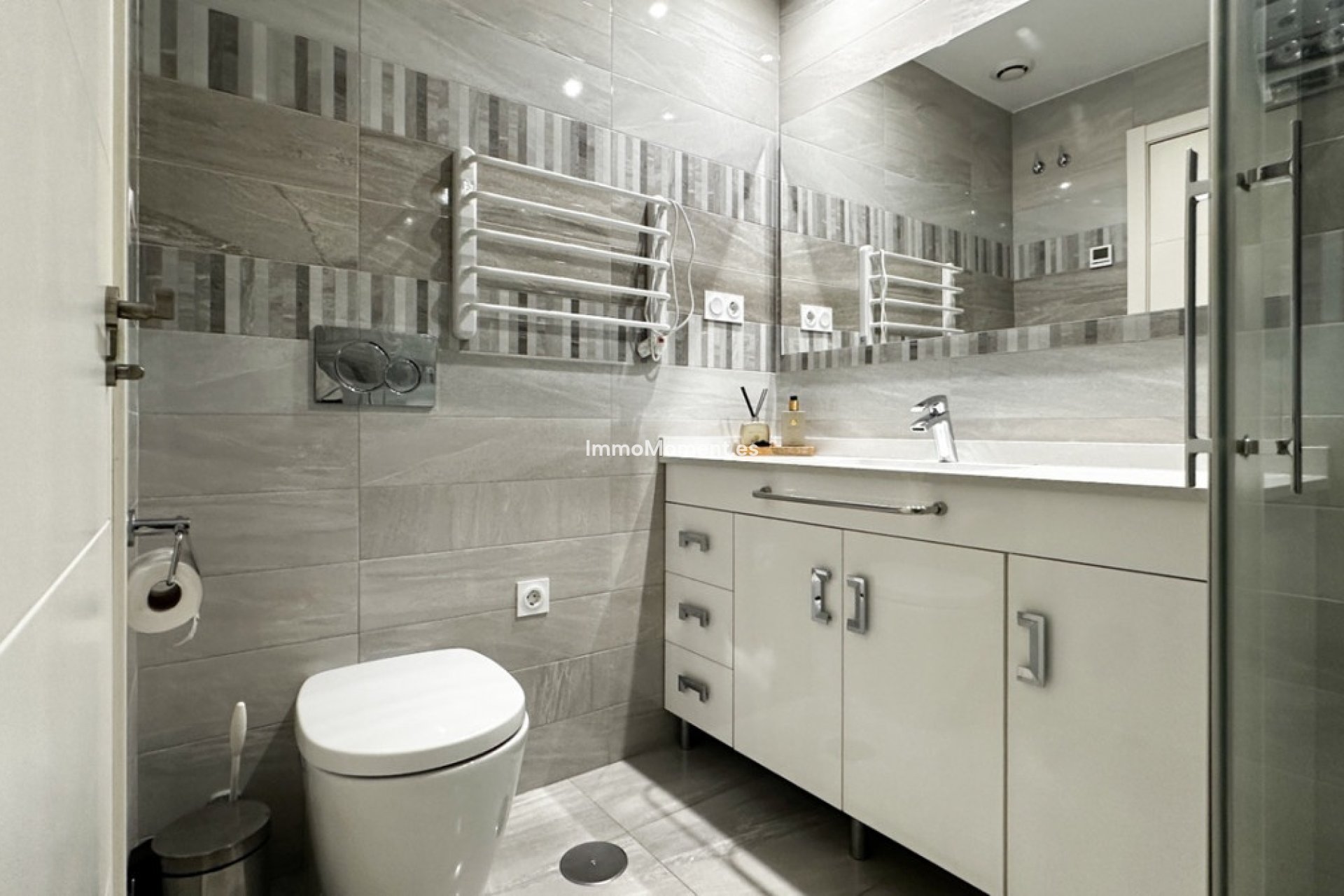 Resale - Apartment - Torrevieja - Torrevieja Centro