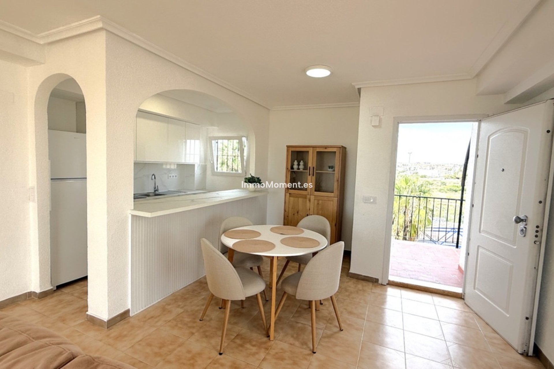 Resale - Apartment - Torrevieja - Torrevieja Centro