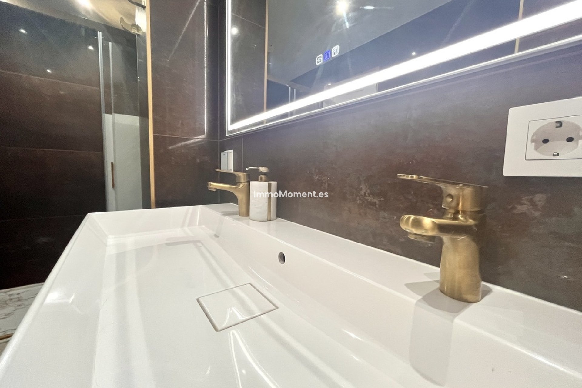 Resale - Apartment - Torrevieja - Torrevieja Centro